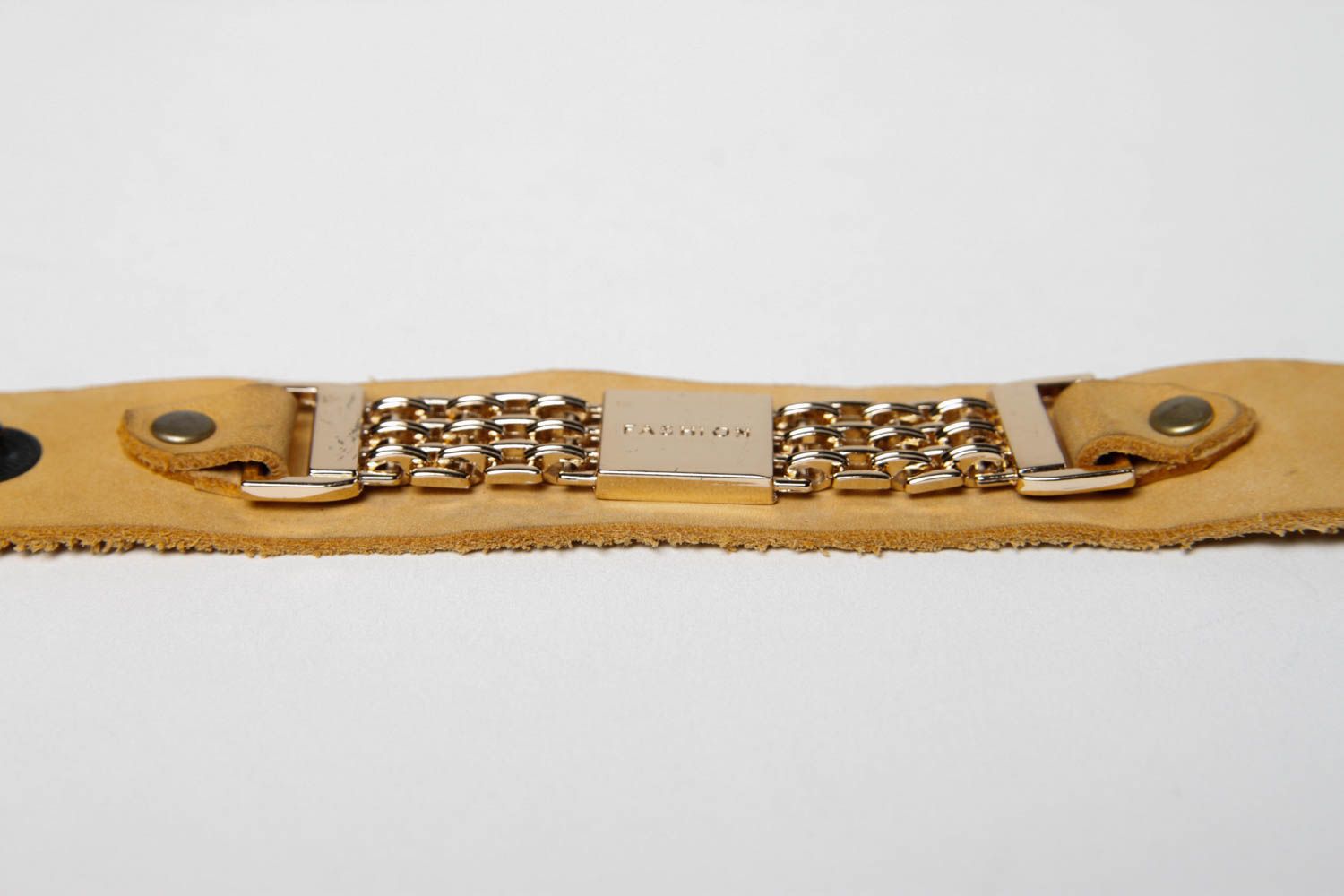 Bracelet cuir Bijoux fait main jaune large en métal design Accessoire femme photo 4