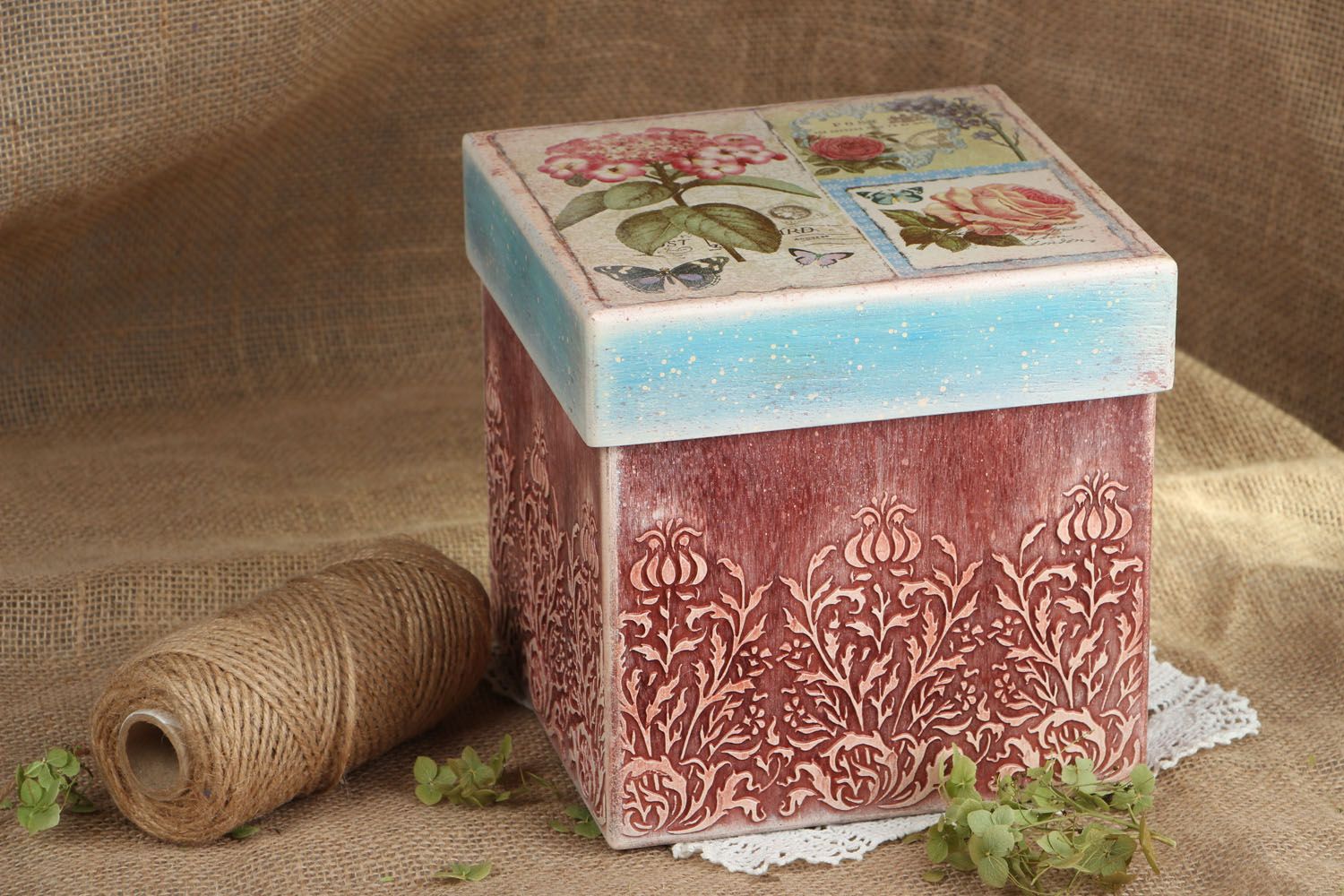 Decoupage box for candies photo 5