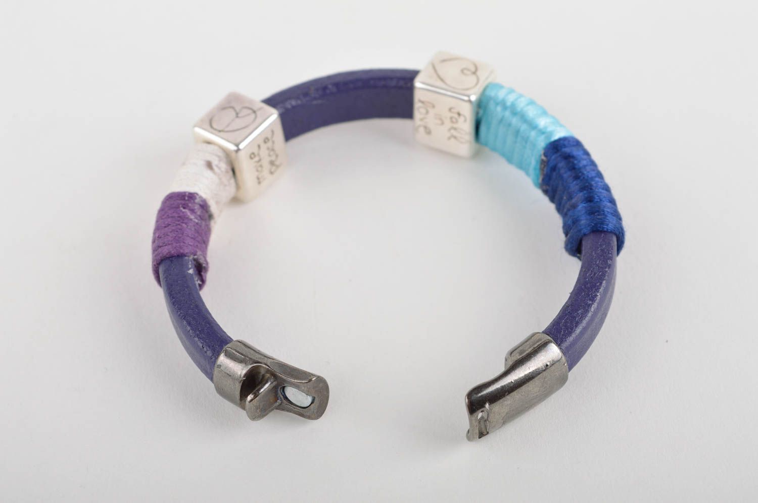 Bracelet en cuir Bijou fait main bleu design insolite Cadeau pour femme photo 5