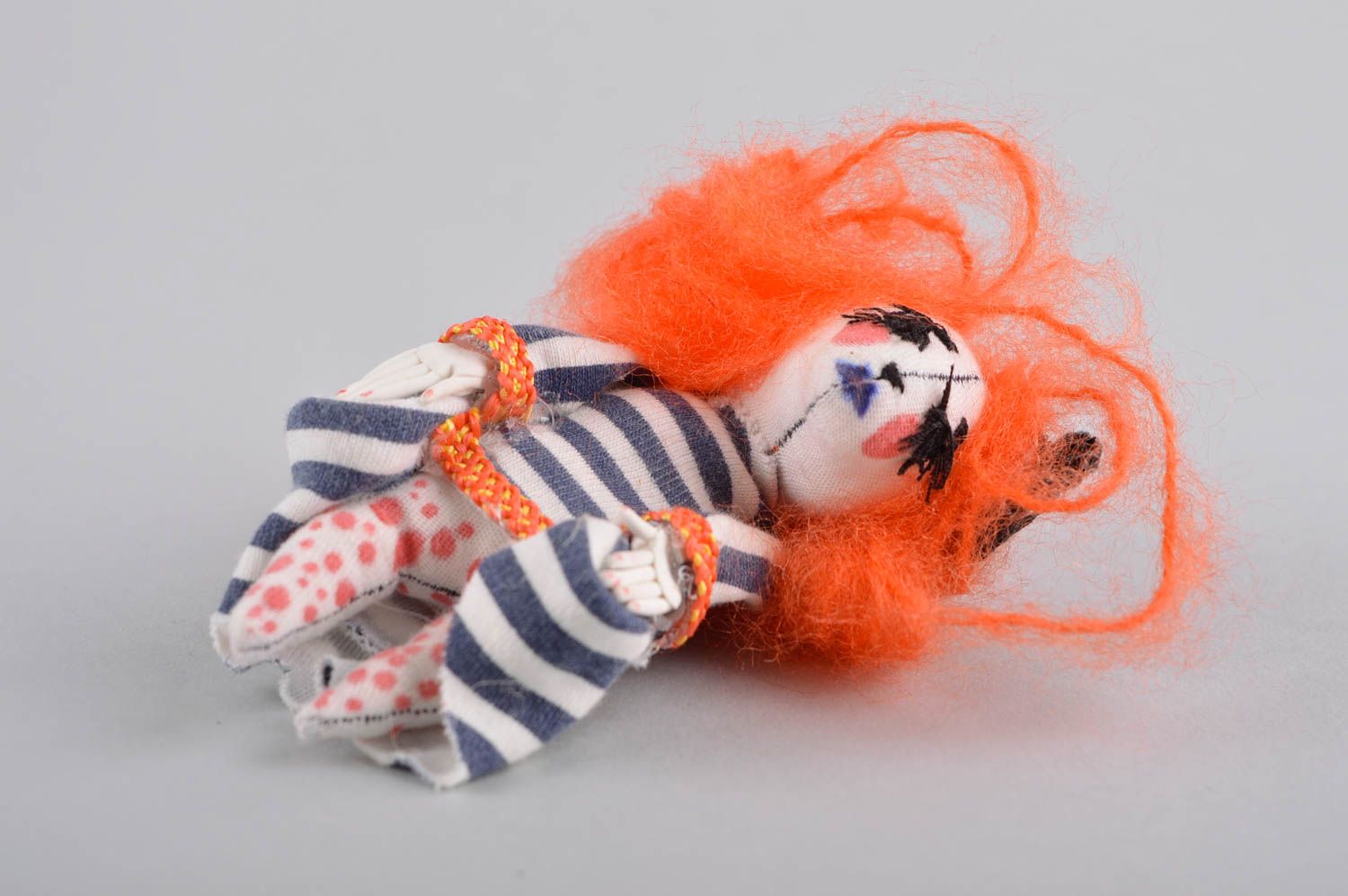 Авторская кукла игрушка ручной работы дизайнерская кукла тектсильная необычная фото 3