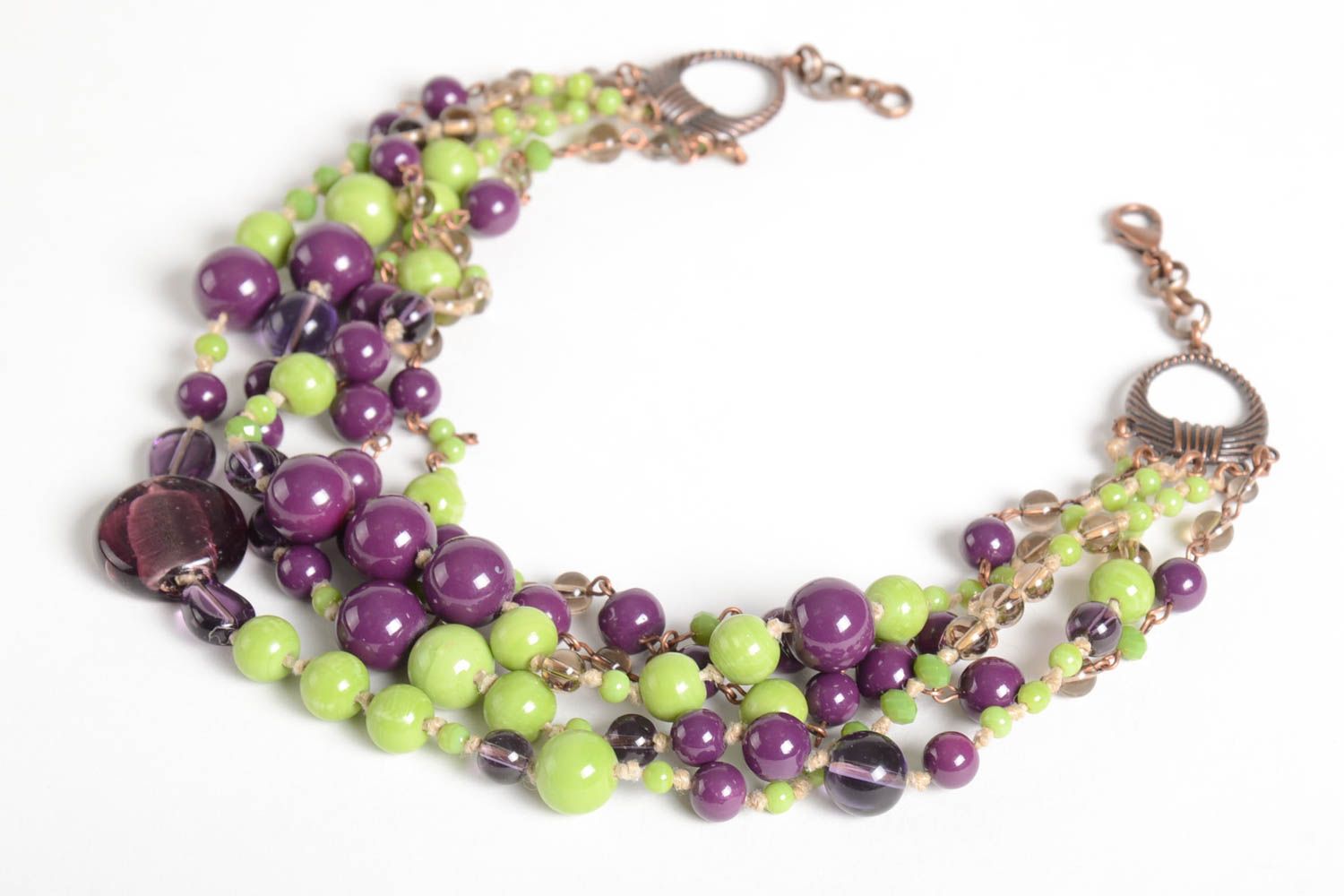 Ожерелье ручной работы элитная бижутерия колье из бусин фиолетовое с салатовым фото 5