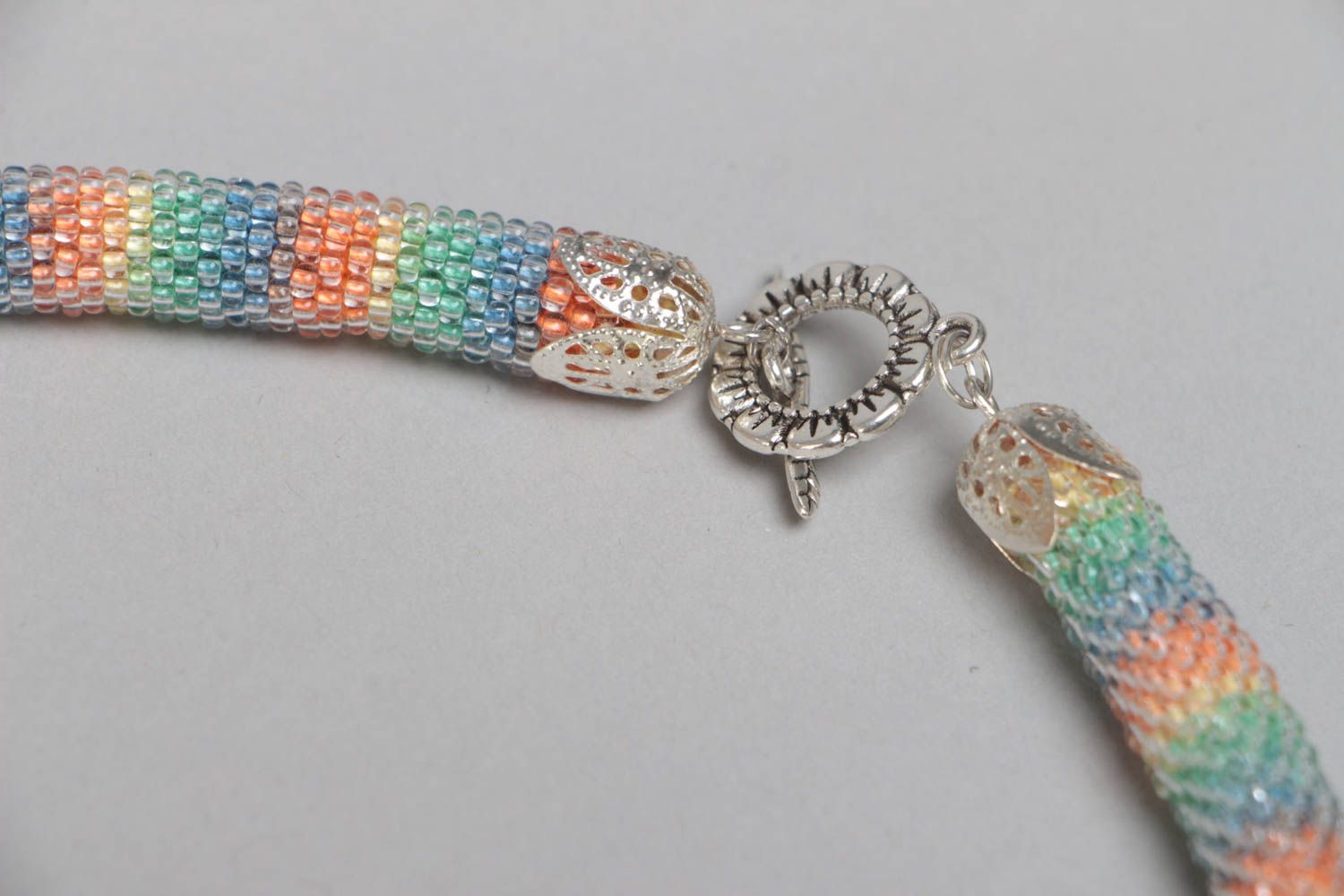 Collier spirale en perles de rocaille tchèques fait main multicolore original photo 4