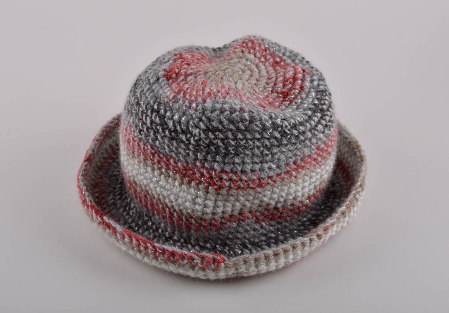 Handmade gehäkelter Hut Designer Accessoire Kopfbedeckung Damen aus Wolle schön foto 5