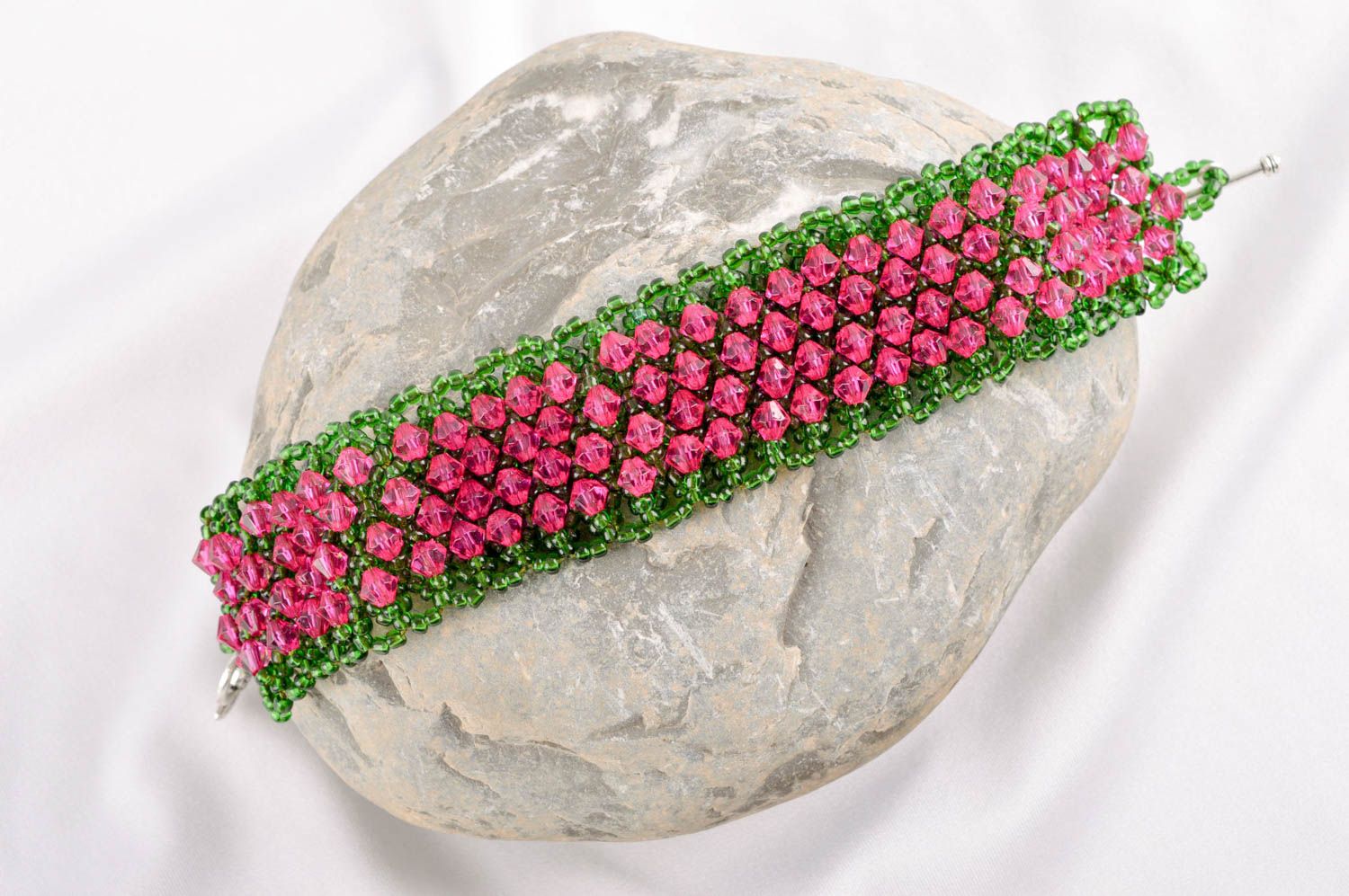 Bracelet en perles de rocaille Bijou fait main cristaux plastiques Cadeau femme photo 1