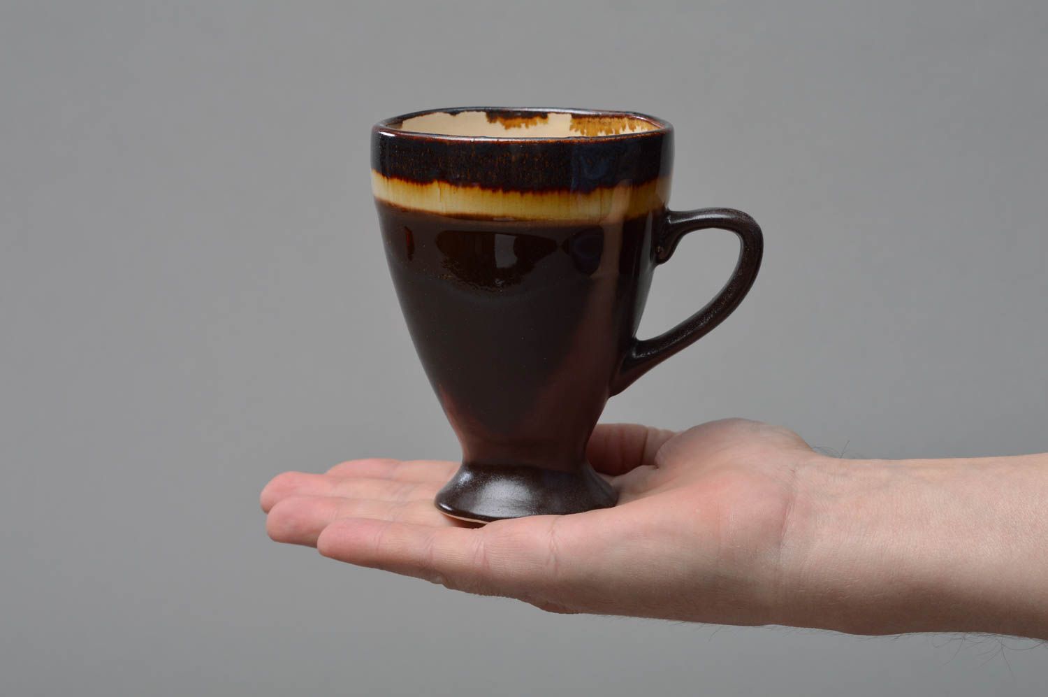Super elegant dark brown ceramic porcelain coffee cup with handle photo 4