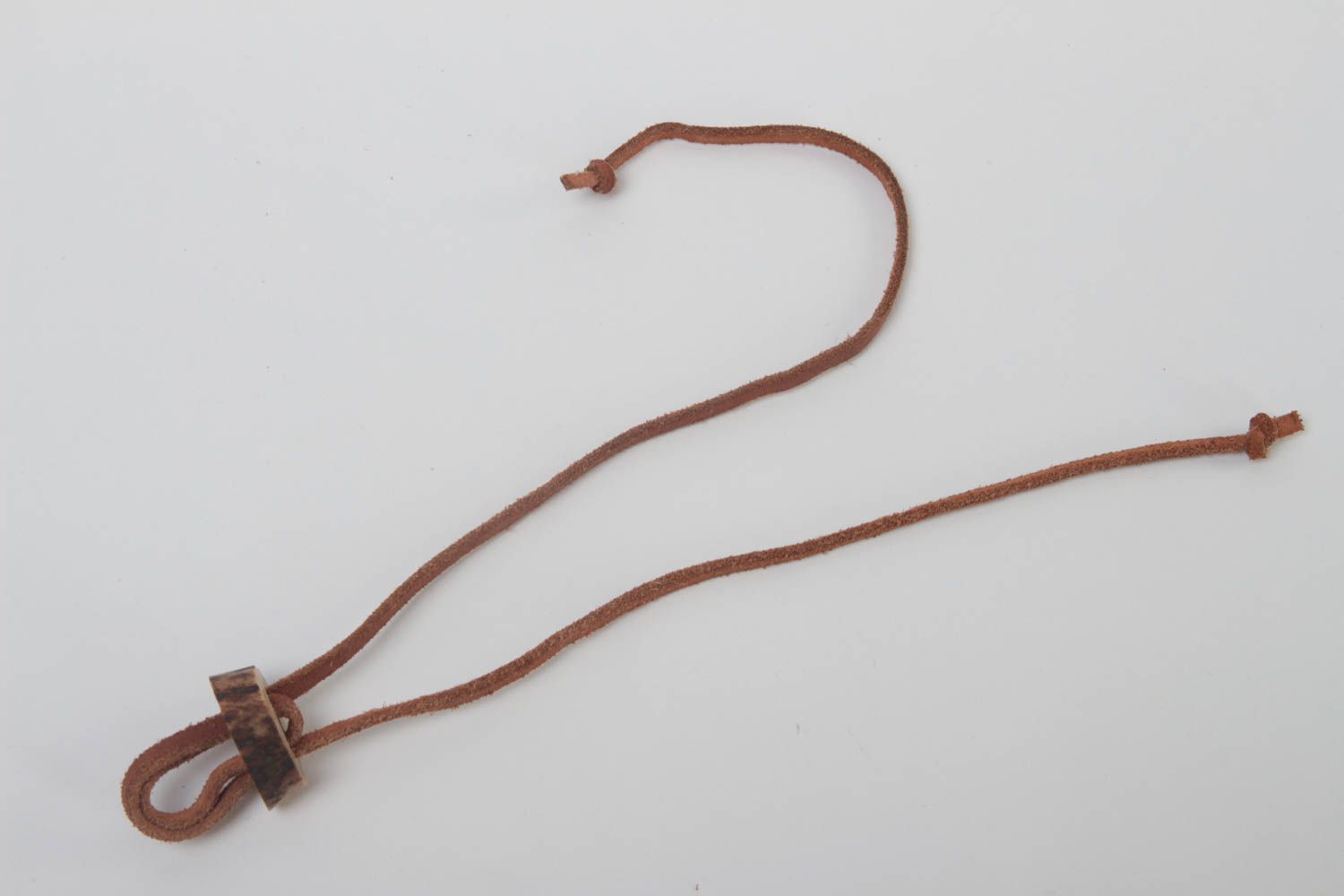 Handgemachter Schmuck dünnes Haarband Accessoires für Haare Schmuck aus Leder  foto 2