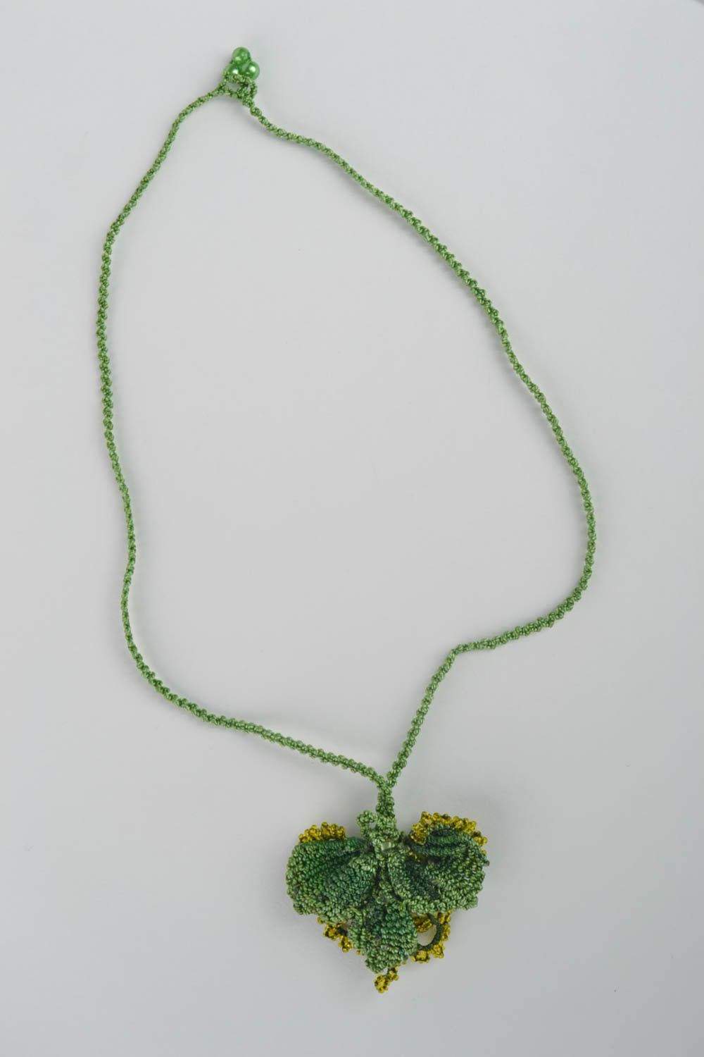 Pendentif fantaisie Bijou fait main vert fils perles macramé Cadeau original photo 3