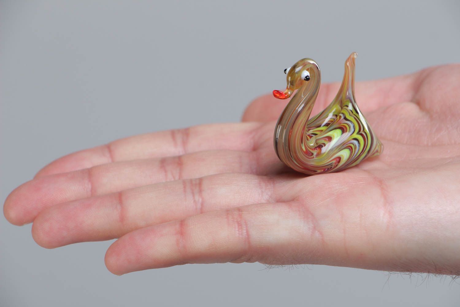 Figura de cristal artesanal lampwork cisne marrón en miniatura foto 5