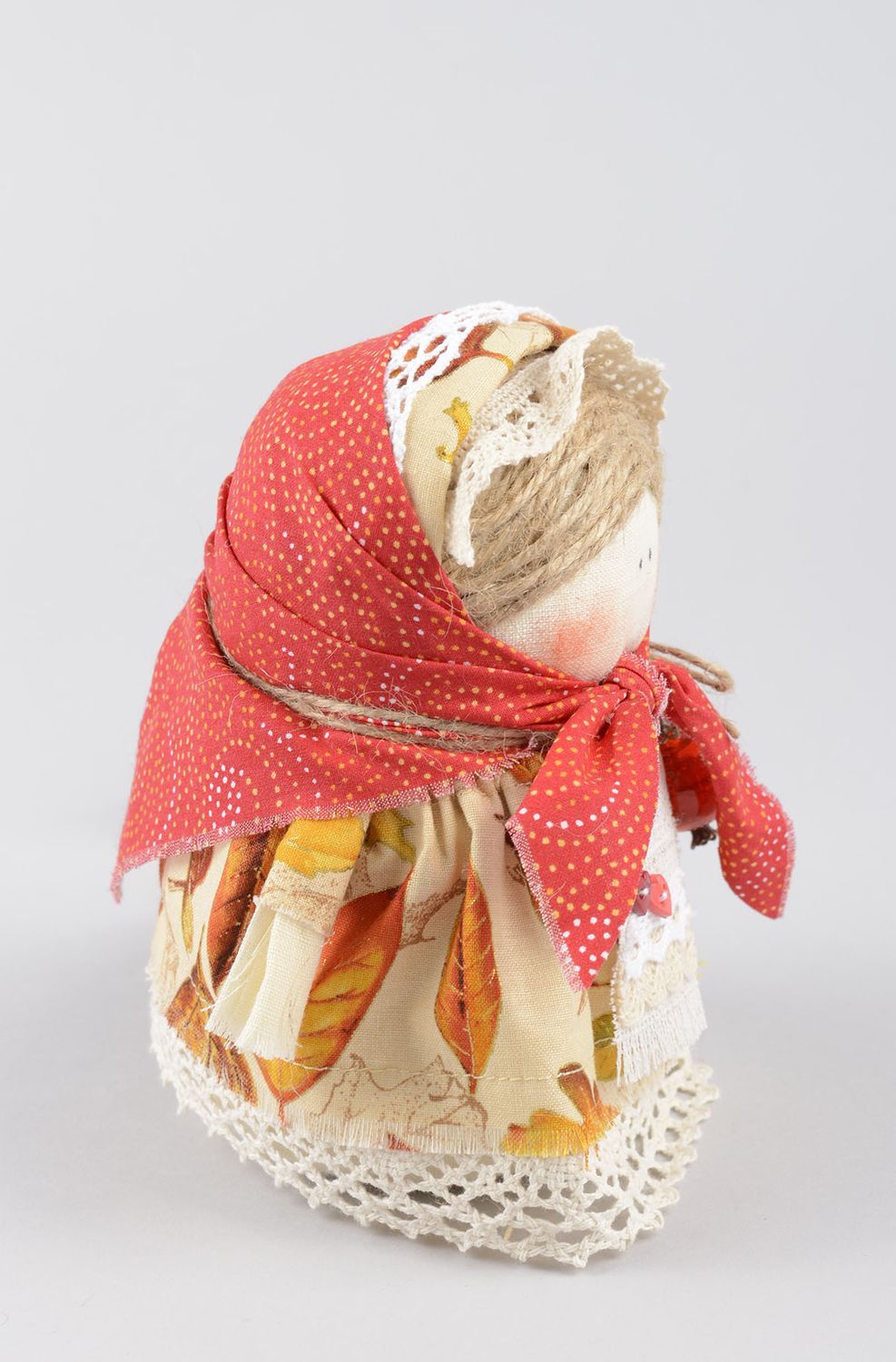 Muñeca de trapo hecha a mano con pañuelo decoración de hogar regalo original foto 3