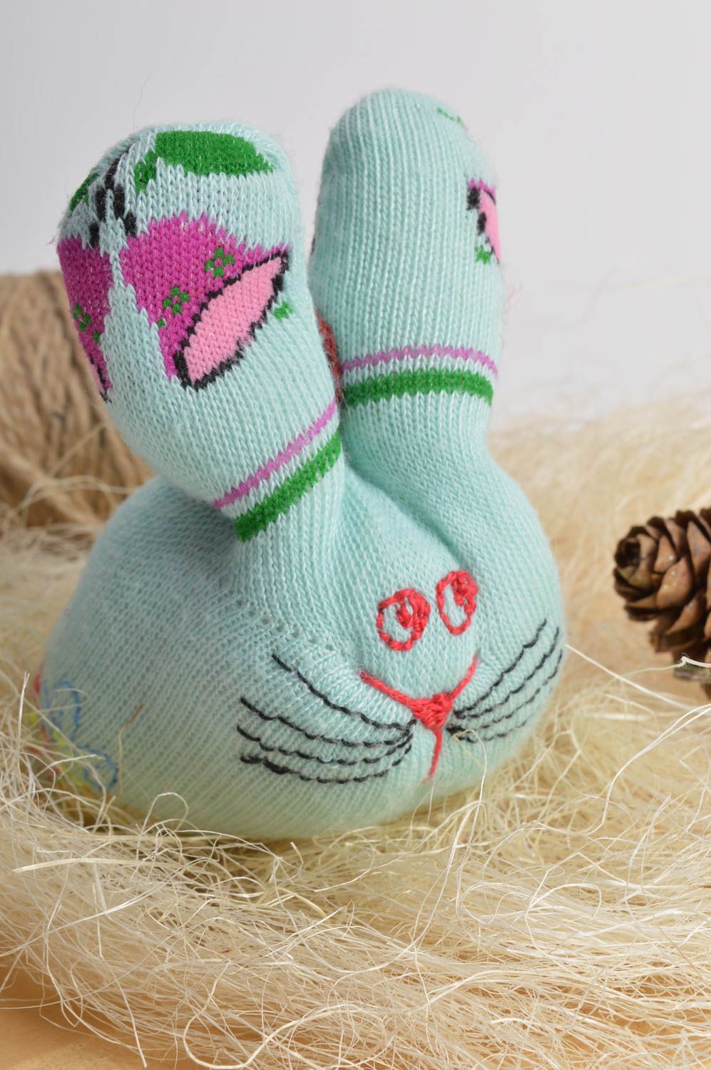 Handmade Stofftier Hase aus Textil für Kinder Designer Spielzeug mit Schnur foto 1