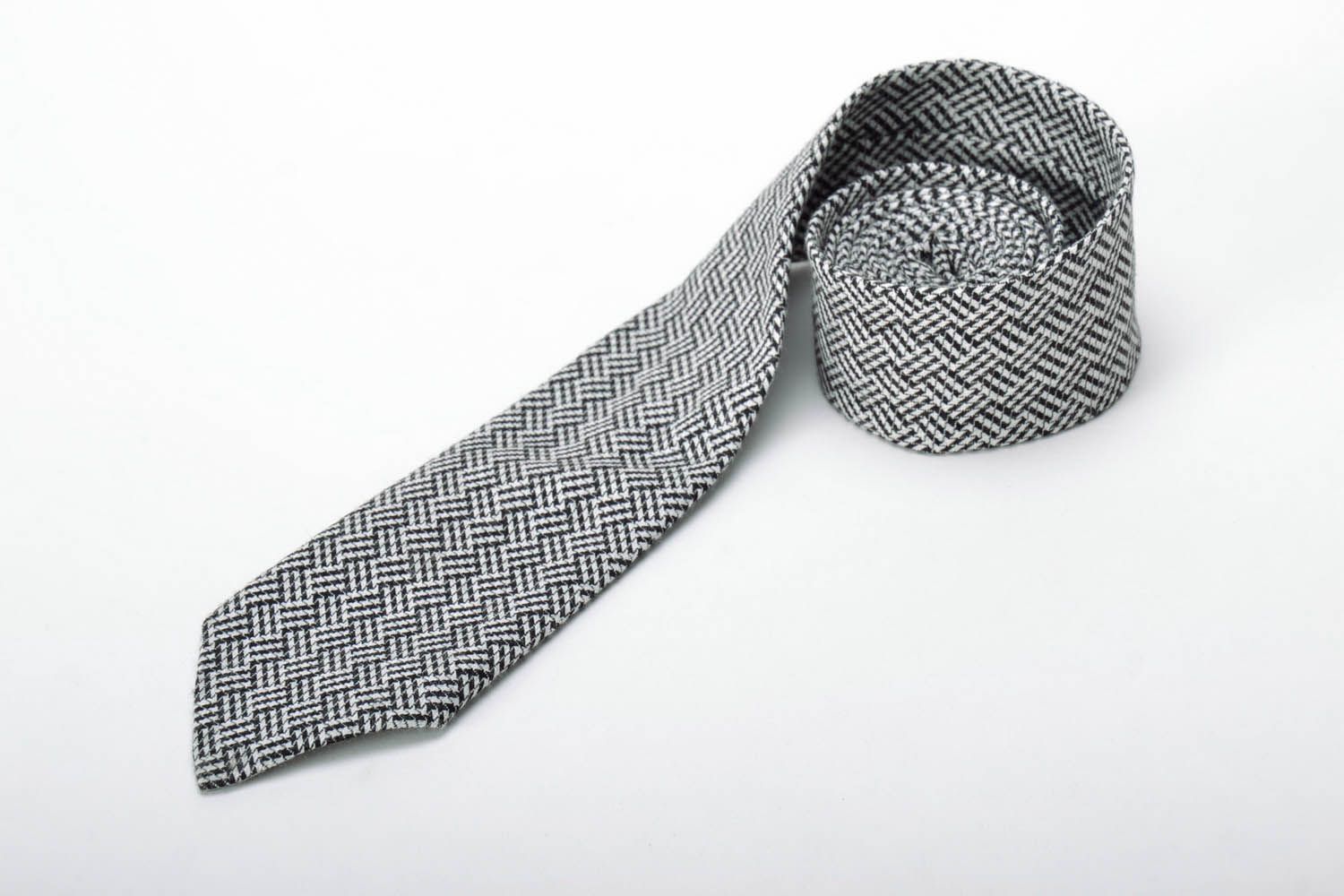 Cravate grise faite main originale photo 2