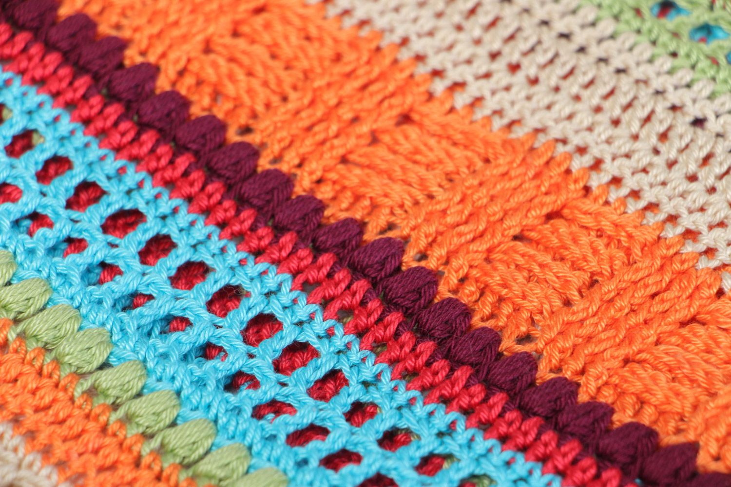 Chemin de table tricoté au crochet en coton fait main rayé multicolore photo 3