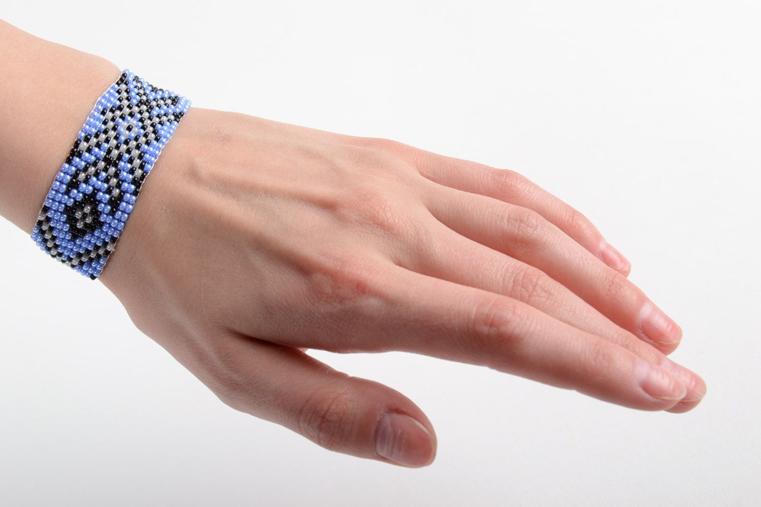 Geflochtenes breites handgemachtes Armband aus Glasperlen mit Schnürband für Modedamen foto 5