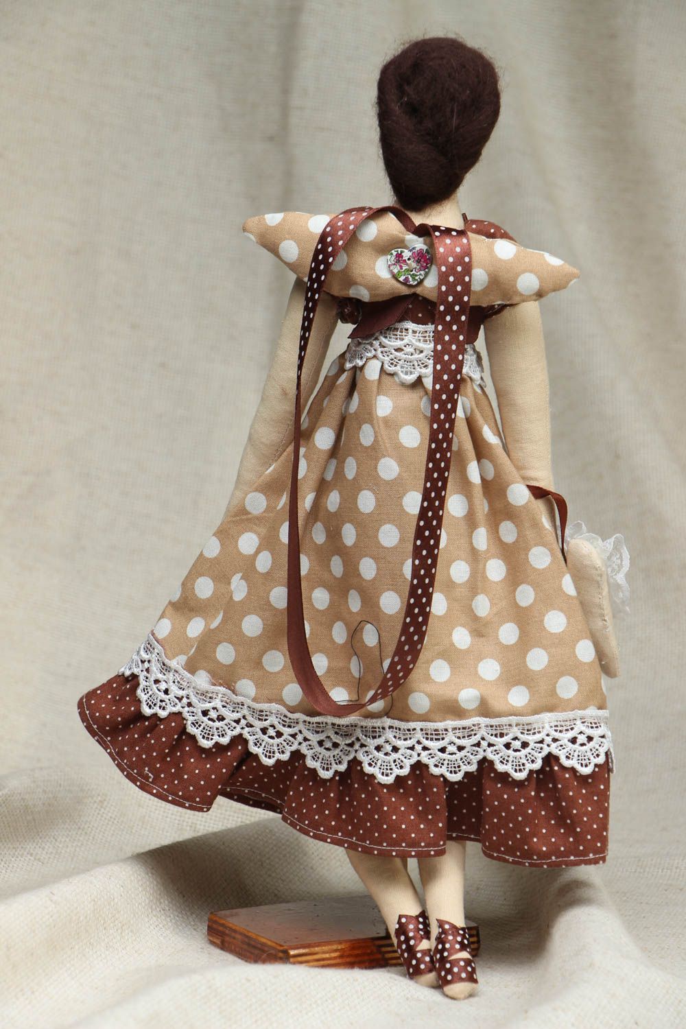 Кукла ручной работы в платье  фото 3