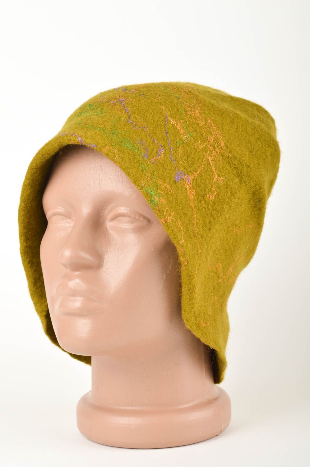 Bonnet laine fait main Chapeau chaud couleur olive feutrage Vêtement femme photo 1