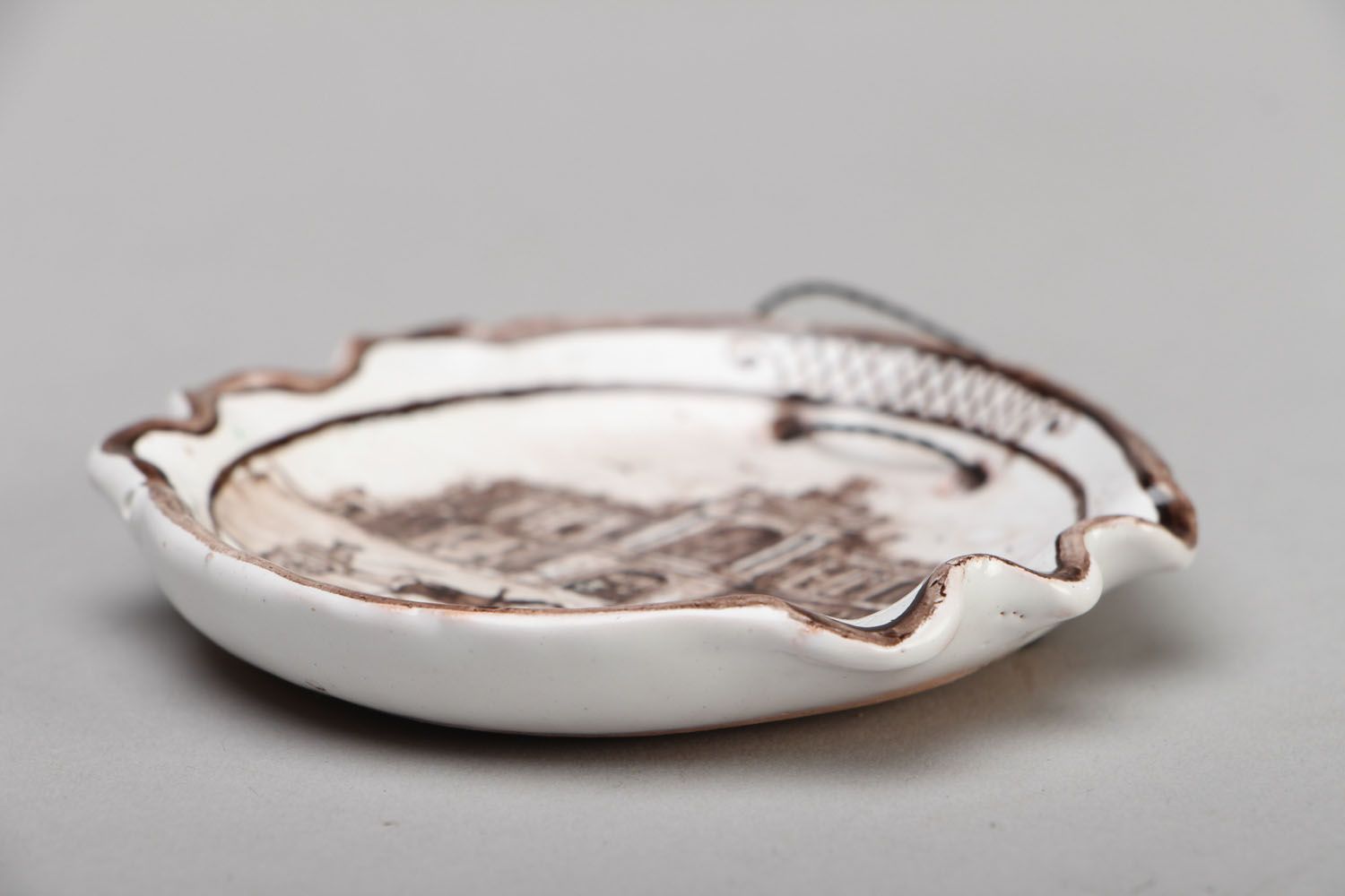 Настенная тарелка из глины фото 2