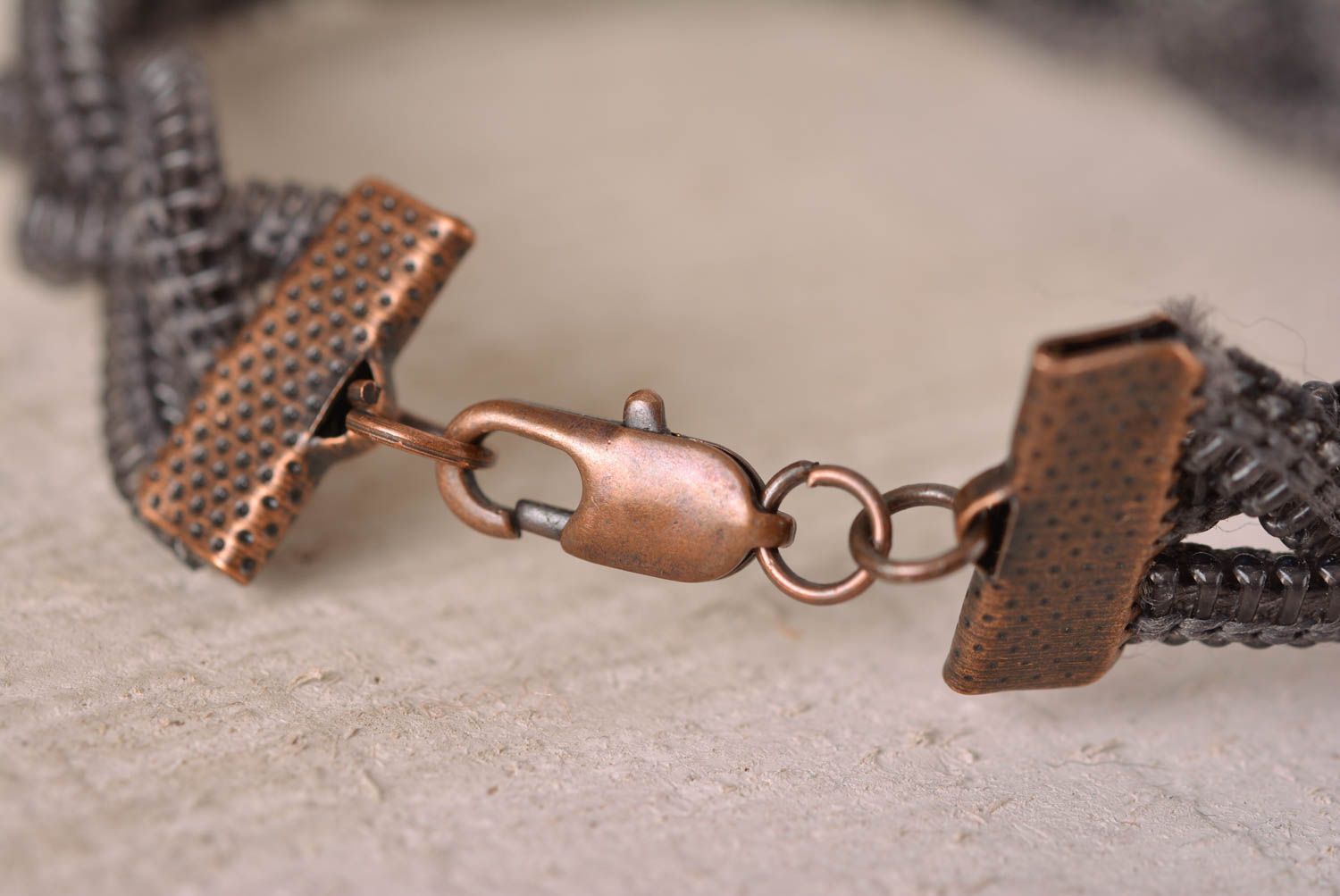 Bracciale di zip fatto a mano accessorio originale braccialetto di moda foto 3