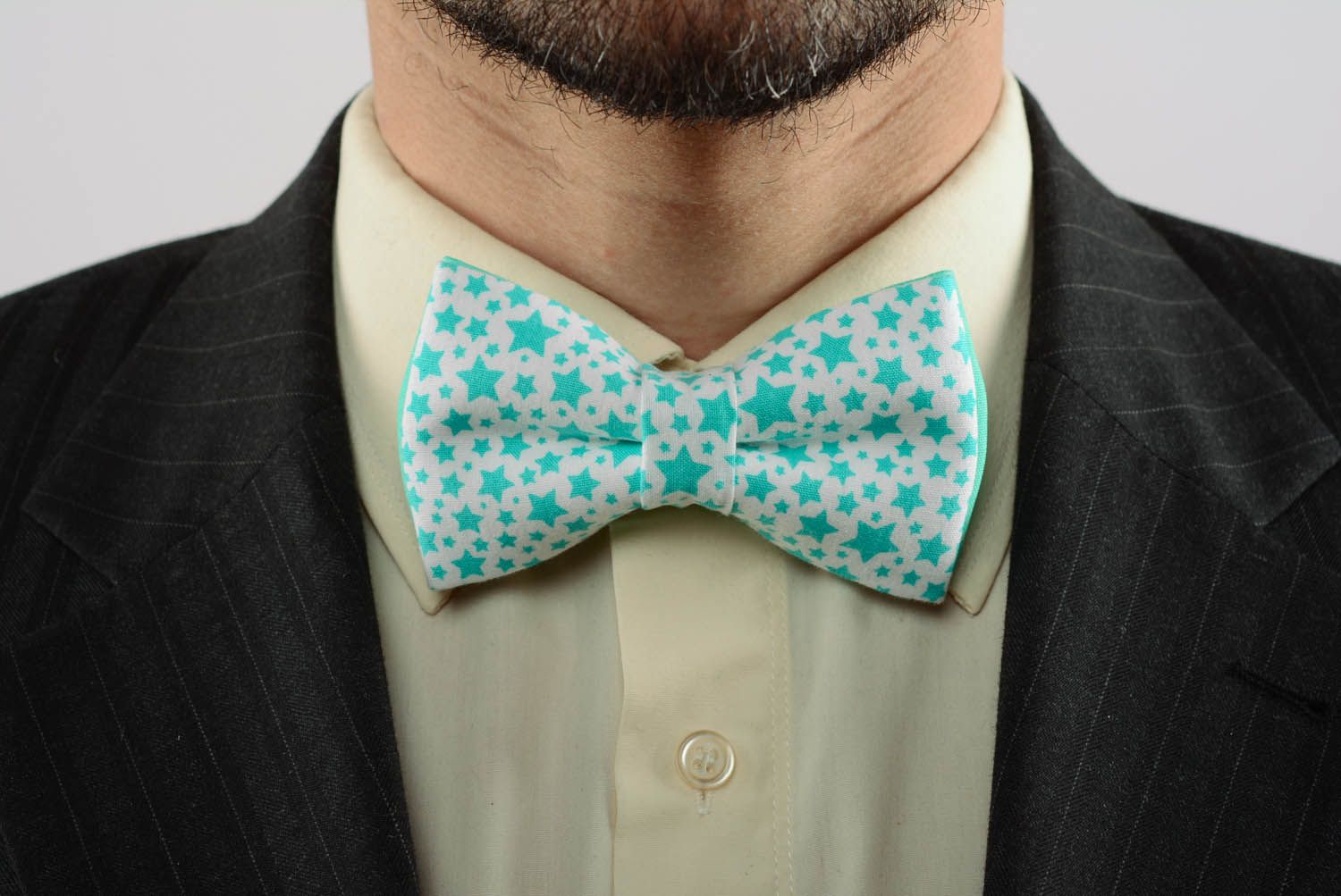 White bow tie with stars photo 1