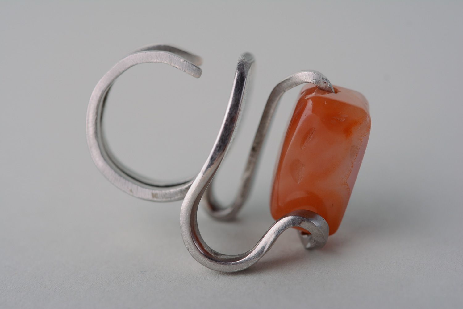 Металлическое кольцо из мельхиора с натуральным камнем фото 3