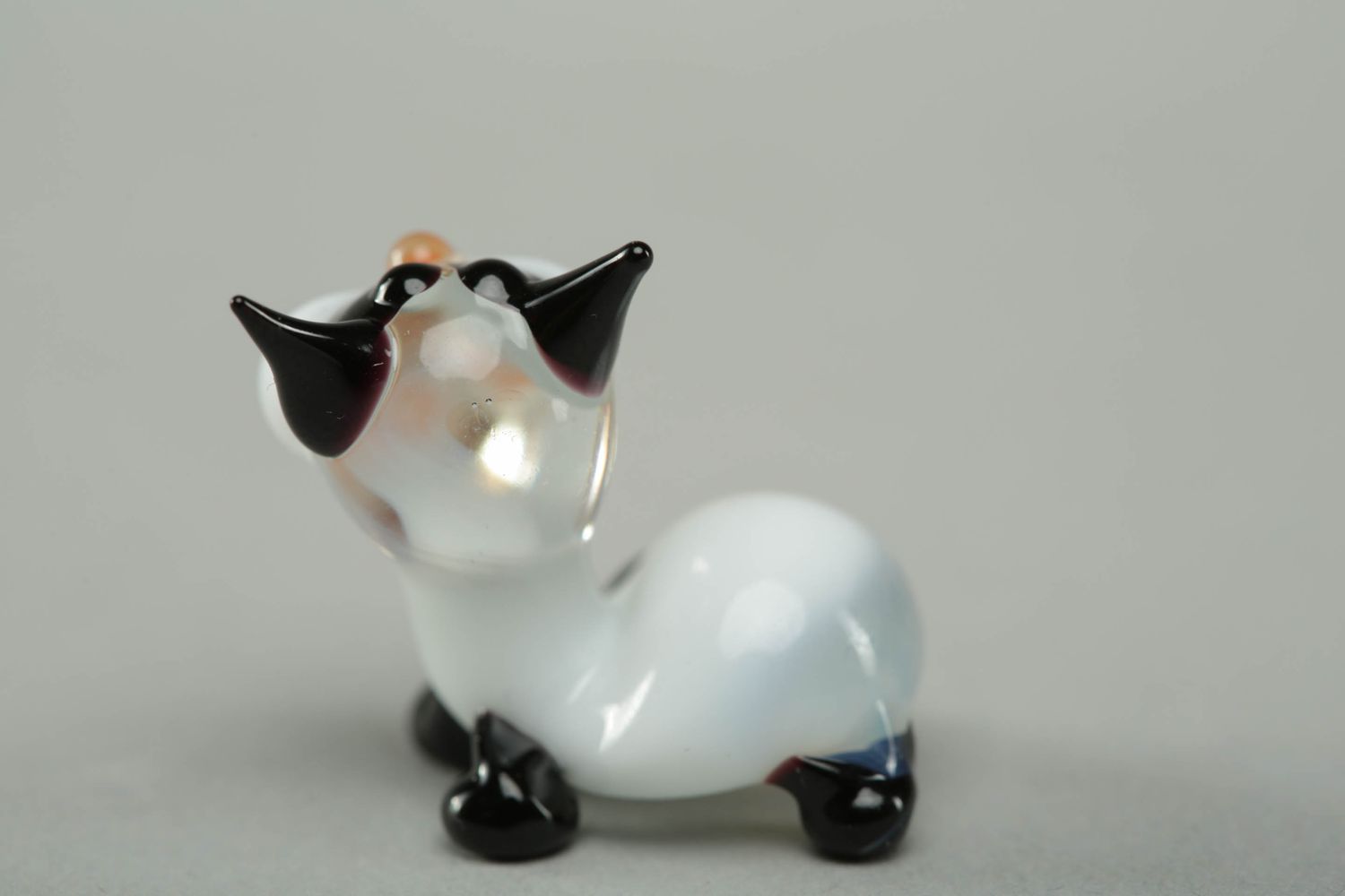 Figura de cristal con forma de gato en técnica de lampwork foto 3