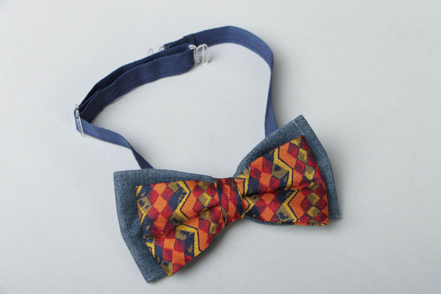 Handmade fabric bow tie photo 1