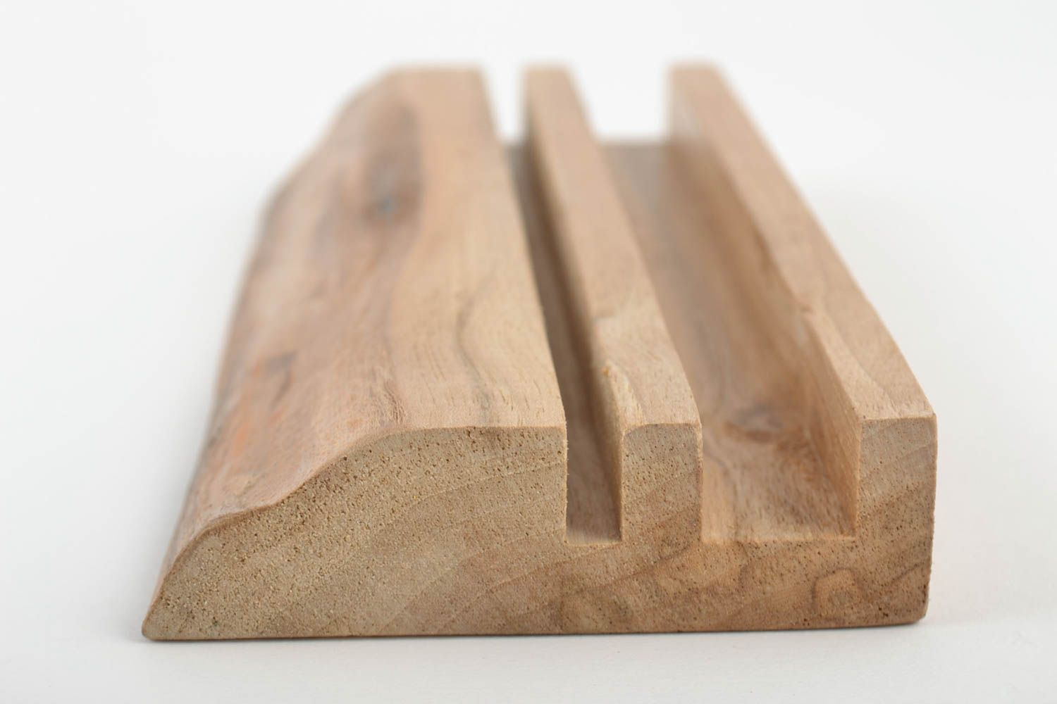 Sujetador para tablet ecológico de madera artesanal original barnizado bonito foto 2