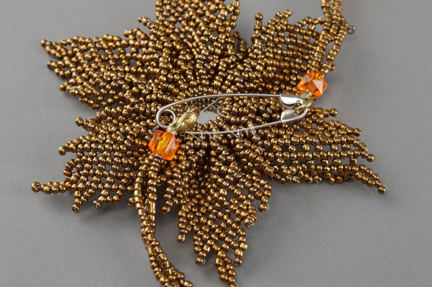 Broche faite main pendentif en perles de rocaille fait main couleur ambre photo 4