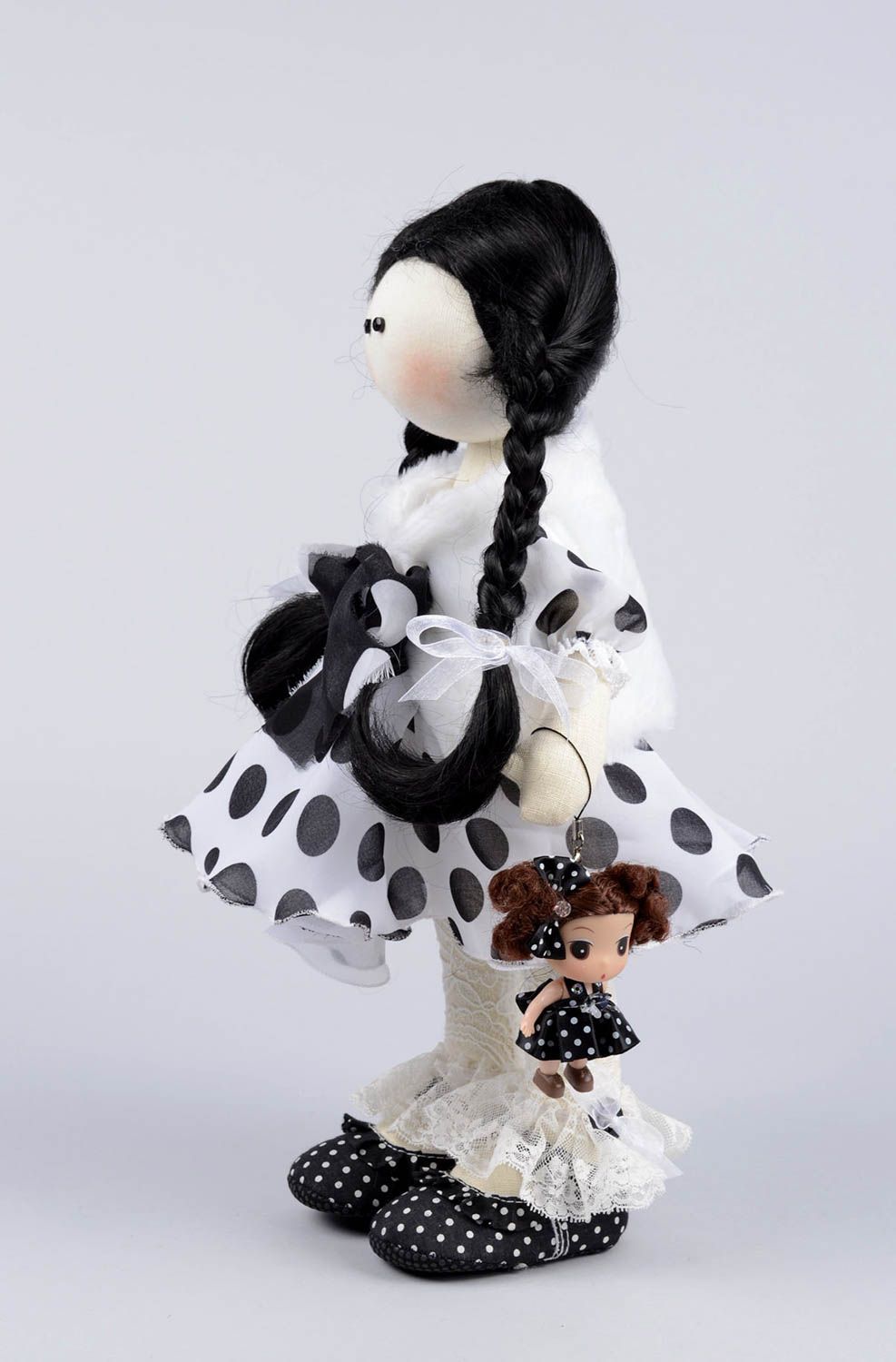Muñeca de tela hecha a mano juguete decorativo regalo original para niña  foto 1