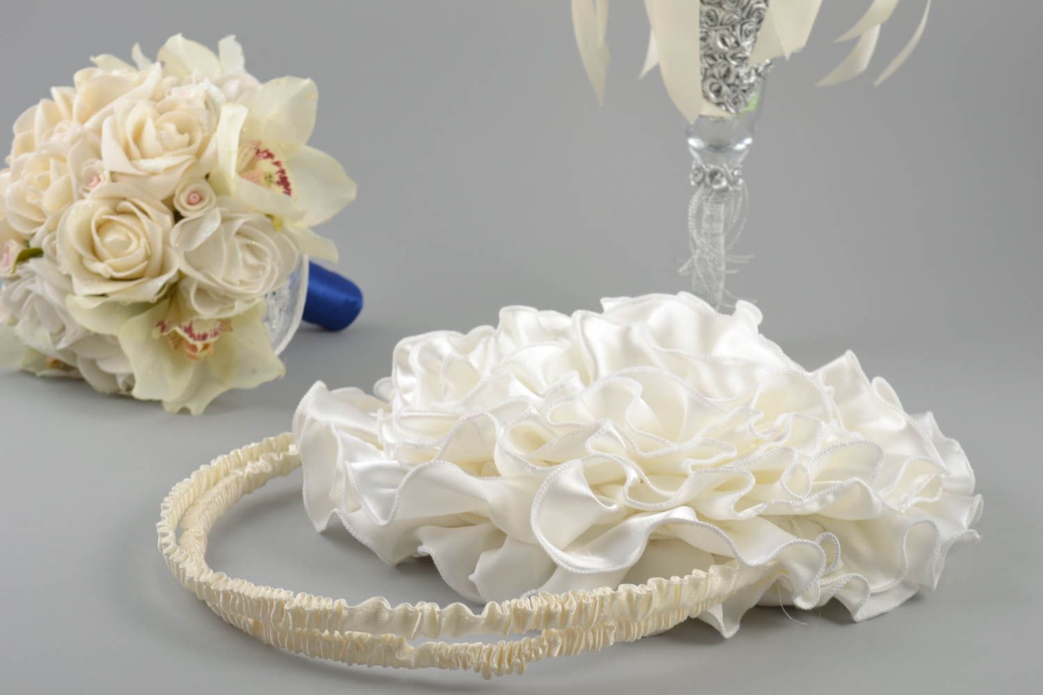 White handmade cute wedding bag for bride in shape of flower made of satin photo 1