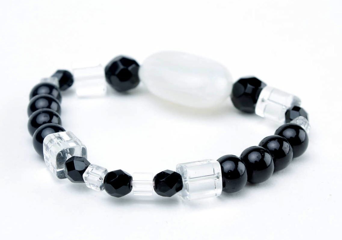 Bracelet en perles de verre et pierres naturelles photo 3