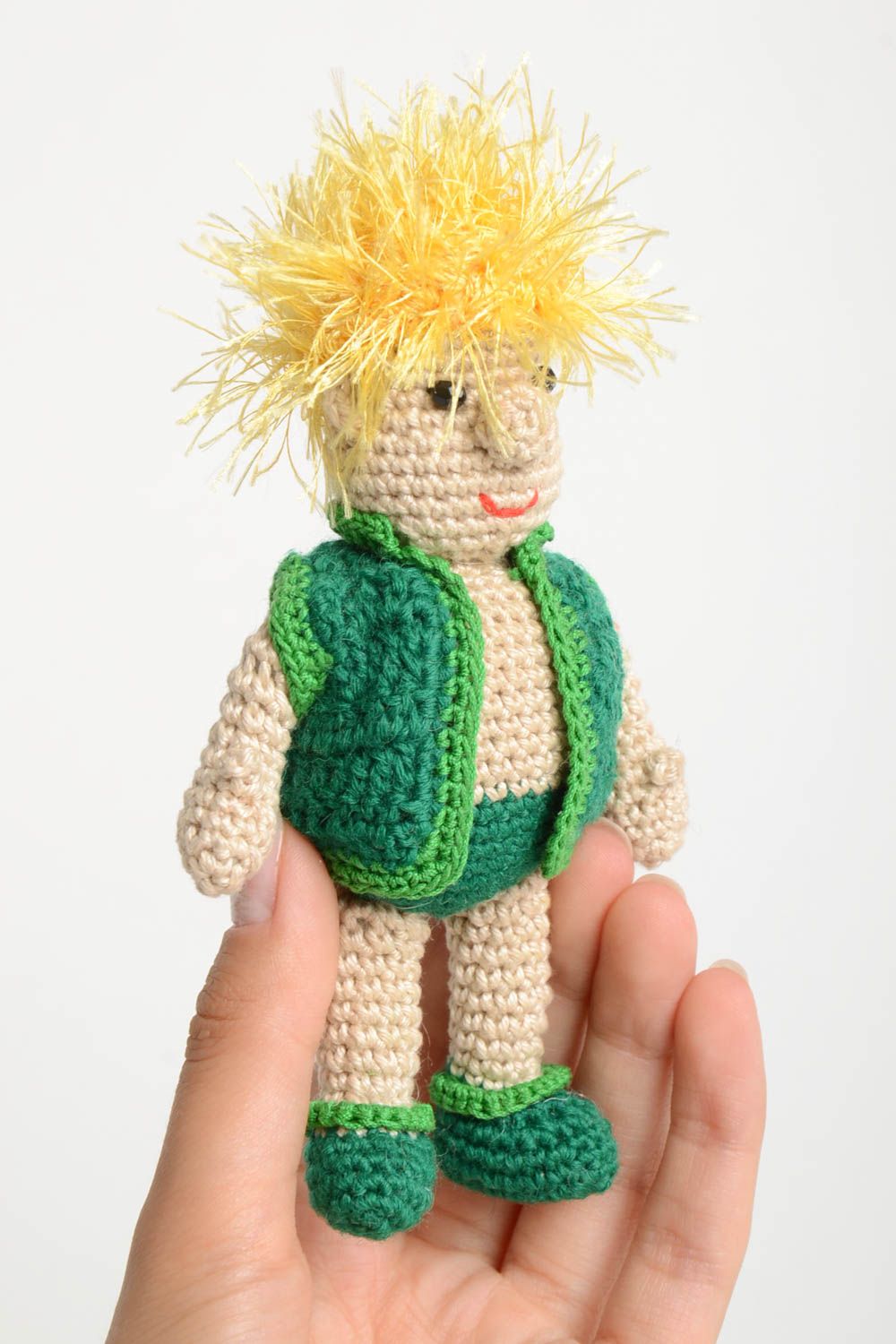 Designer Puppe handmade Geschenke für Kinder Haus Deko gehäkelt Junge in Grün  foto 5