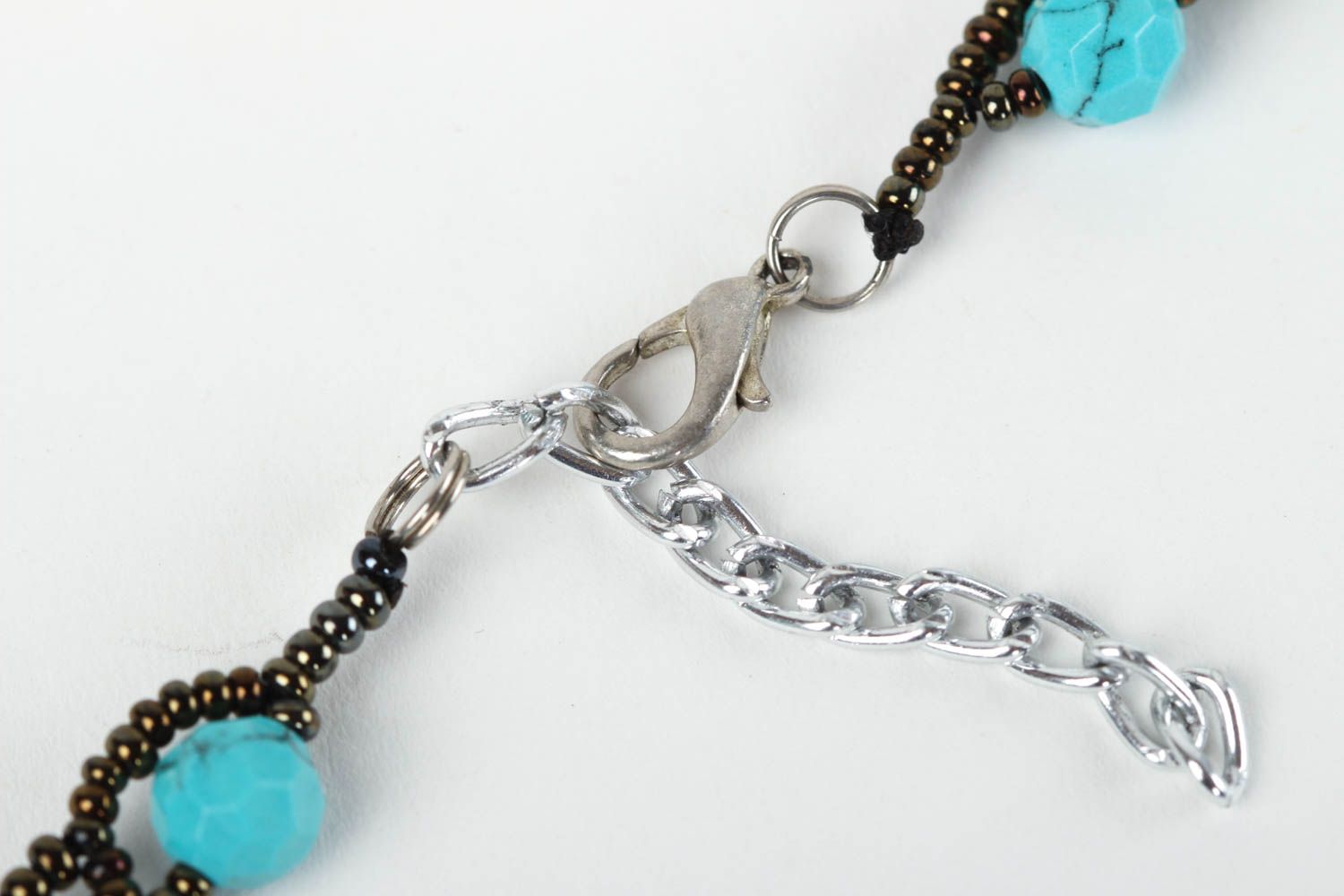 Bracelet perles rocaille Bijou fait main turquoise bleu clair Accessoire femme photo 4