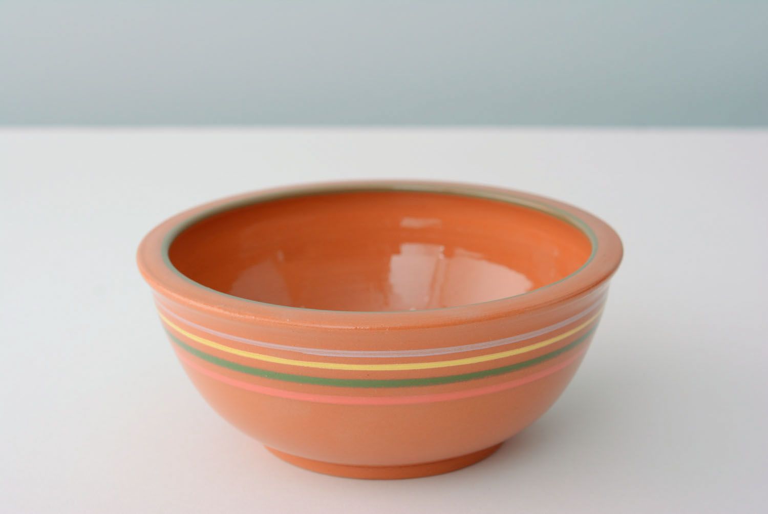 Deep ceramic dish photo 2