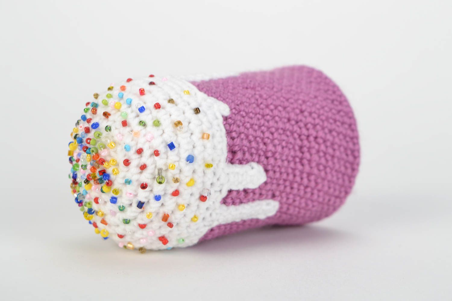 Jouet mou tricoté en fils acryliques fait main décoratif original Pain de Pâques photo 4