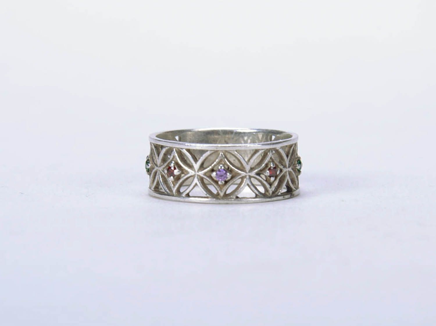 O anel feminino artesanal de prata foto 3
