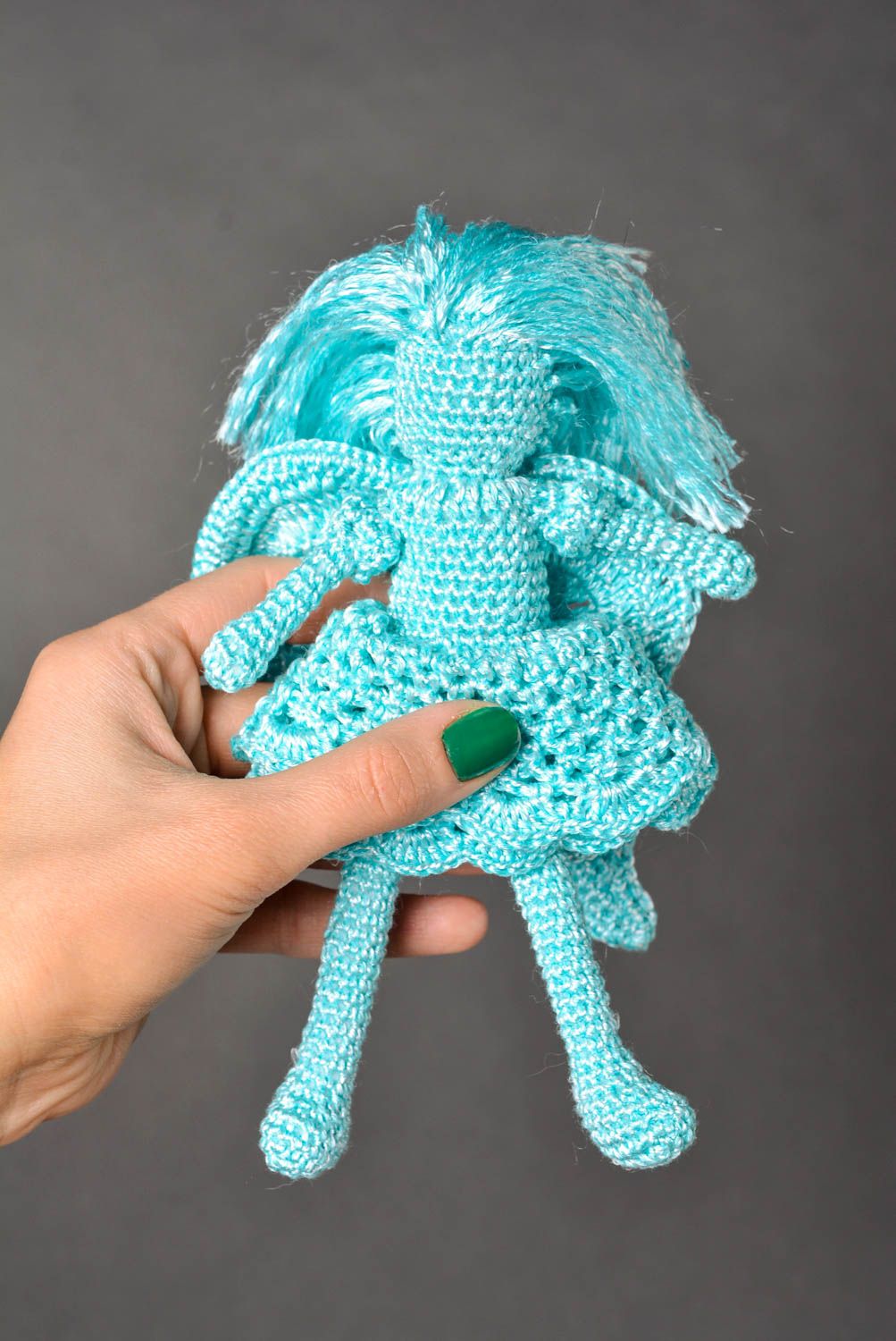 Poupée ange Jouet fait main bleu tricoté en acrylique et laine Cadeau enfant photo 1