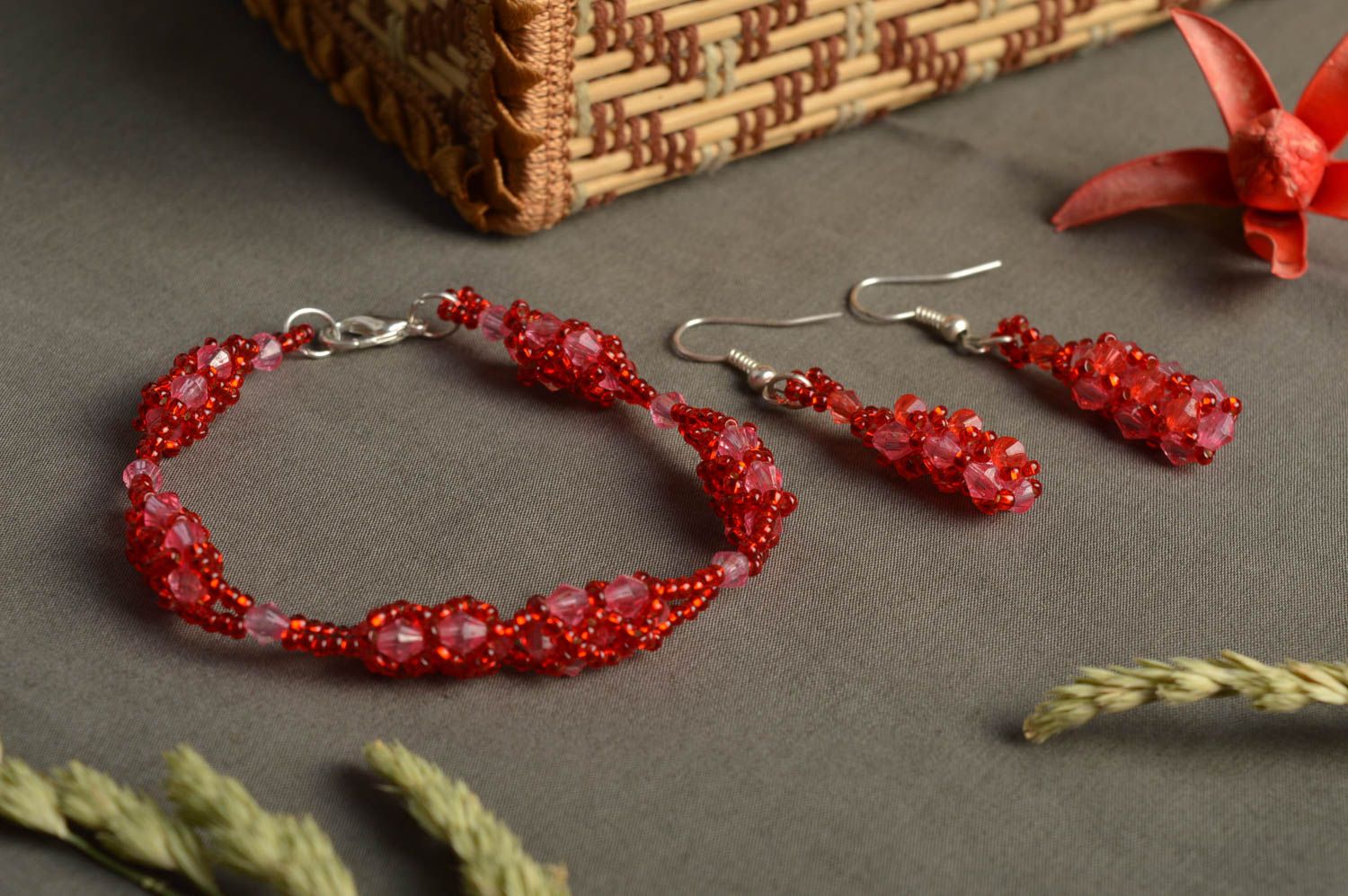 Handmade red designer earrings female wrist bracelet elegant jewelry set photo 1