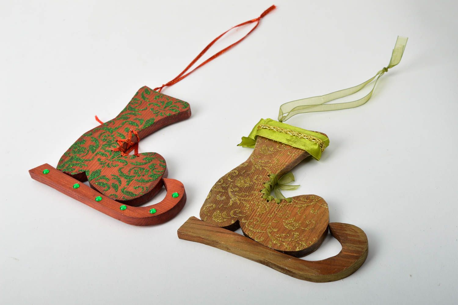 Decoración de Navidad hecha a mano Patines regalo original juguete de madera foto 3