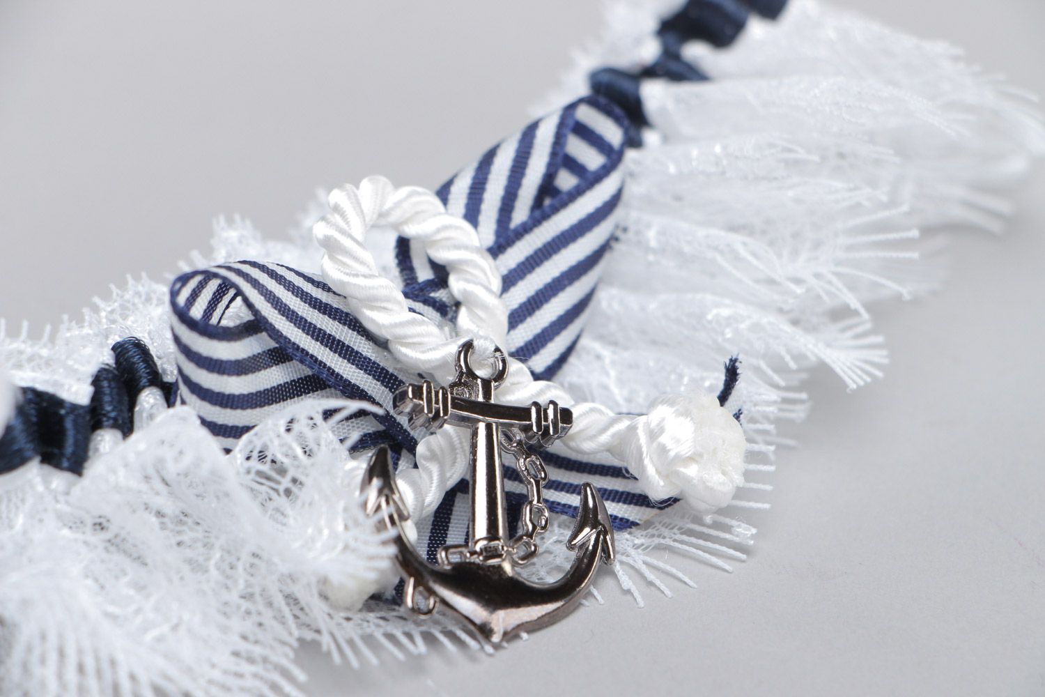 Handmade Strumpfband für Hochzeit im Meerstil aus Spitze originell wunderbar foto 3