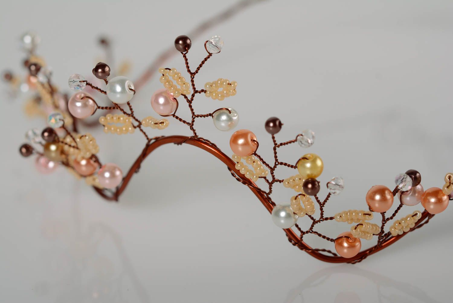 Handmade elegant woven metal wire tiara with beads beautiful hair accessory photo 2