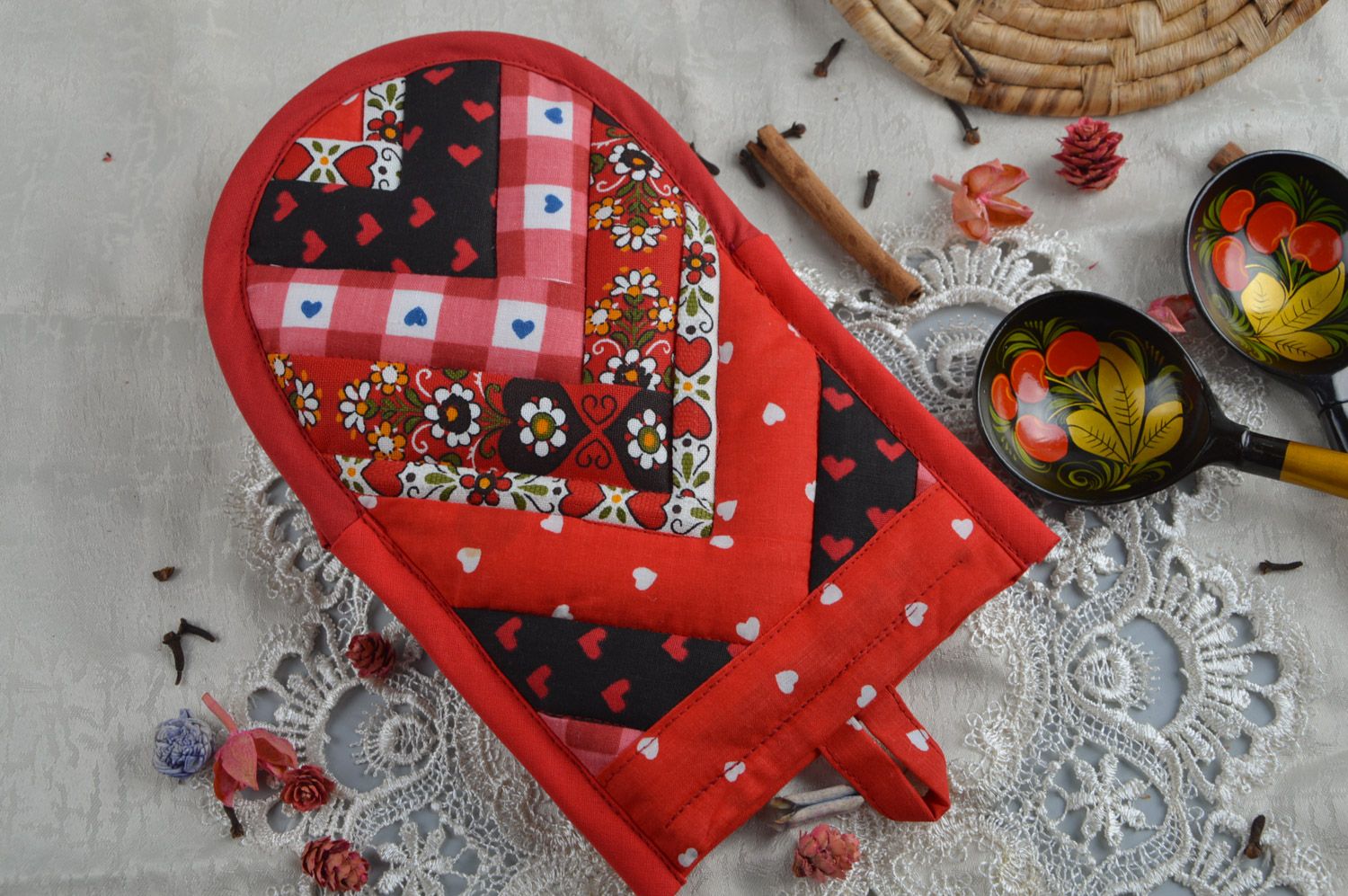Manique de cuisine rouge à motif en coton naturel faite main patchwork photo 3