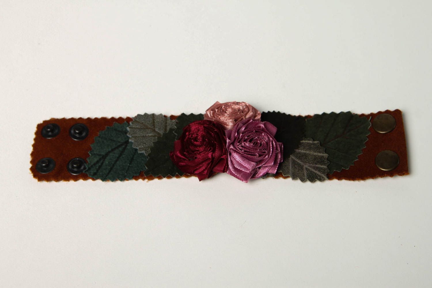 Handmade breites Lederarmband Armband mit Blumen Accessoire für Frauen schön foto 3