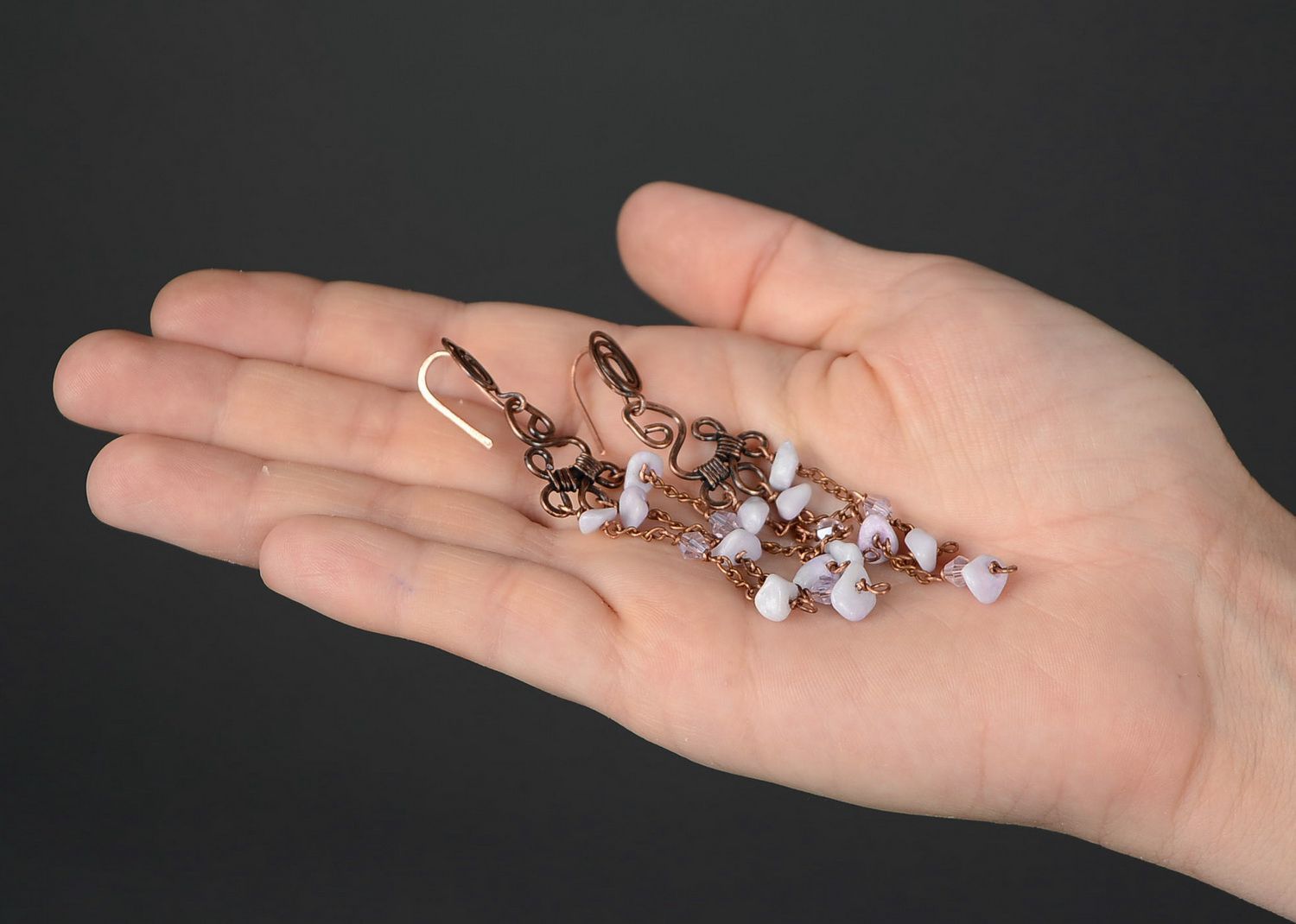 Boucles d'oreilles en fil de cuivre décoré de cristal tchèque photo 3