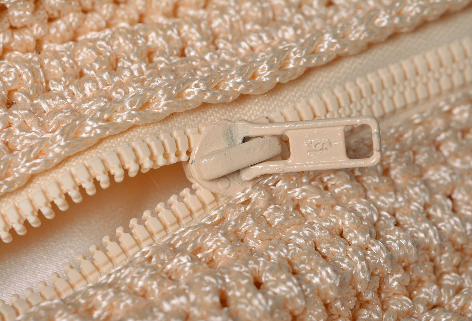 Sac à main tricoté au crochet beige fait main deux anses léger pour été photo 4