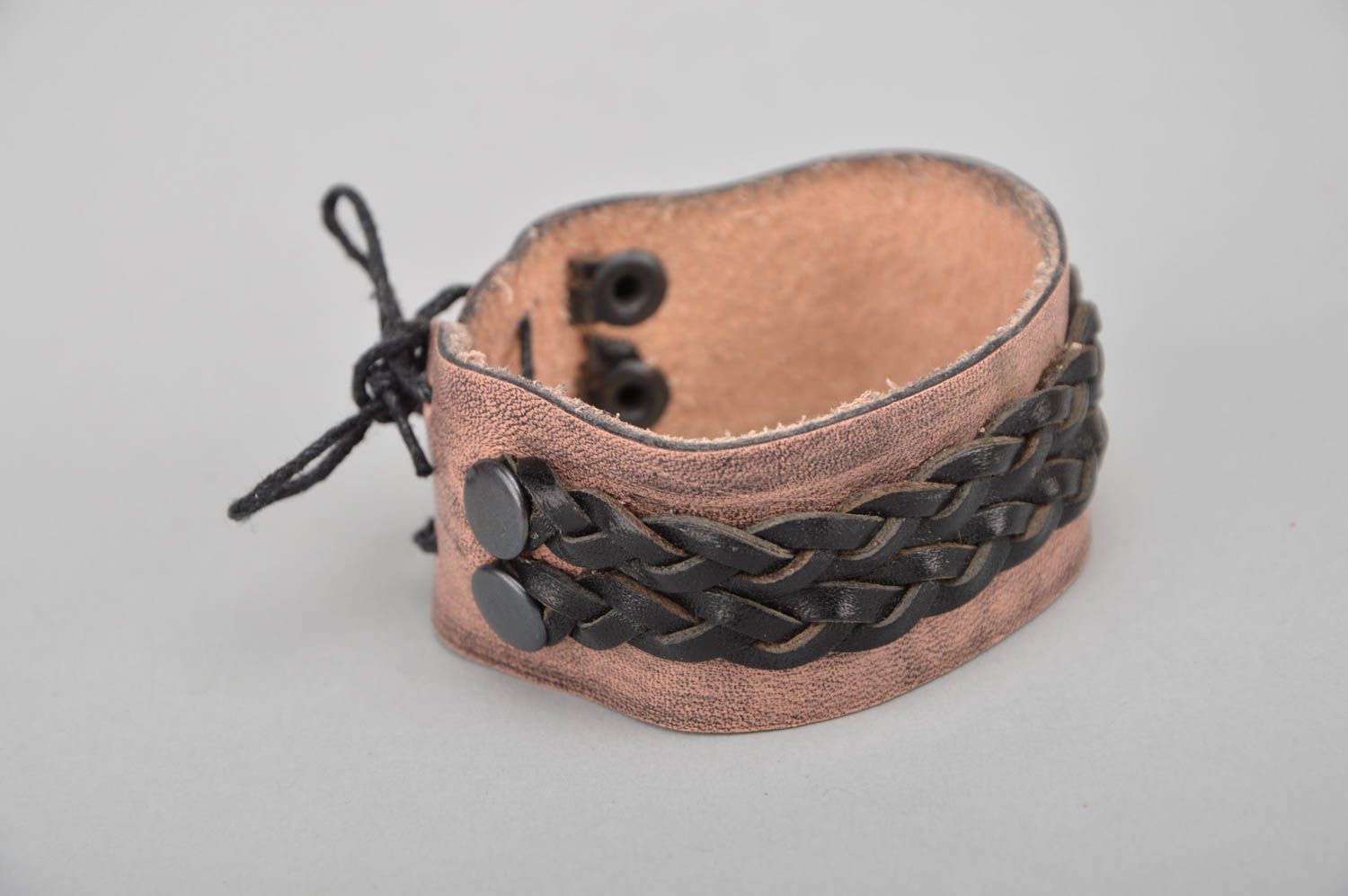 Handmade wide genuine leather beige and black wrist bracelet with weaving  photo 2