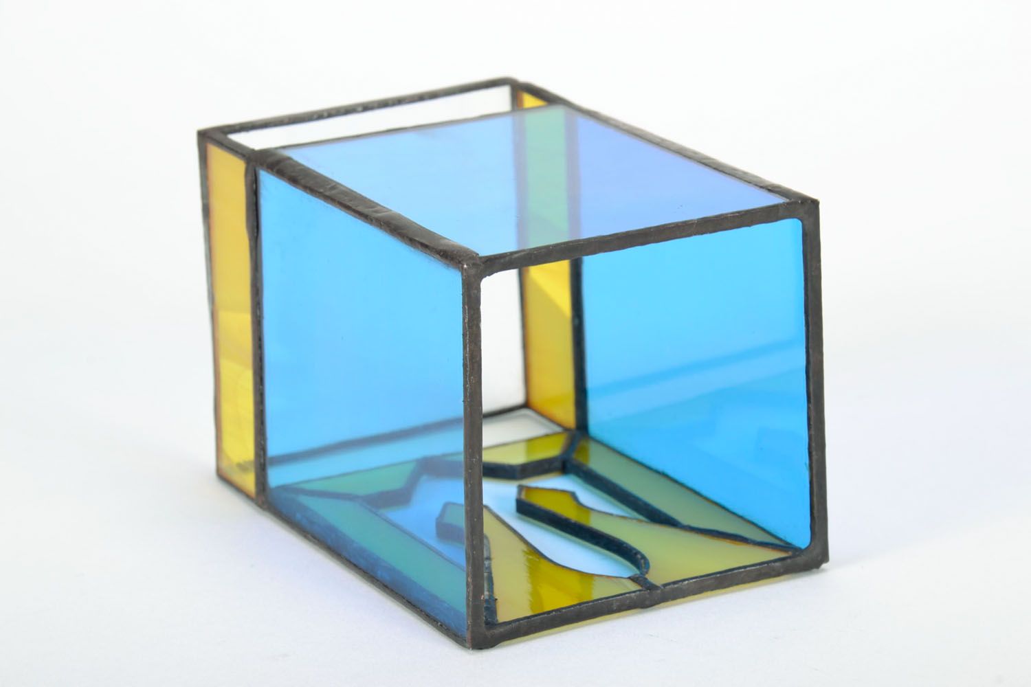 Candelero de vidrio de vitral con forma de tridente foto 4