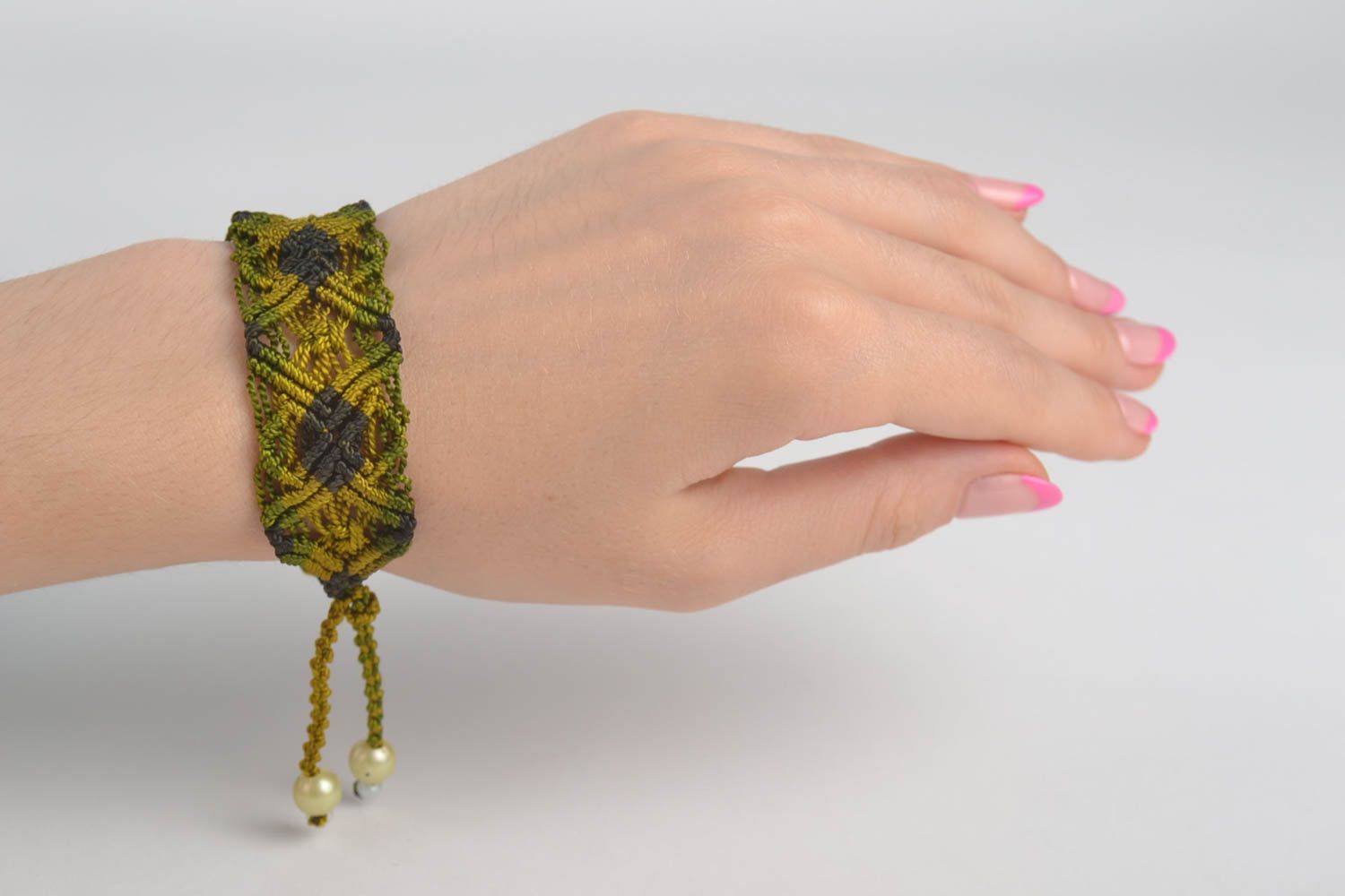 Handmade Damen Armband Designer Schmuck Accessoires für Frauen grün Makramee foto 1