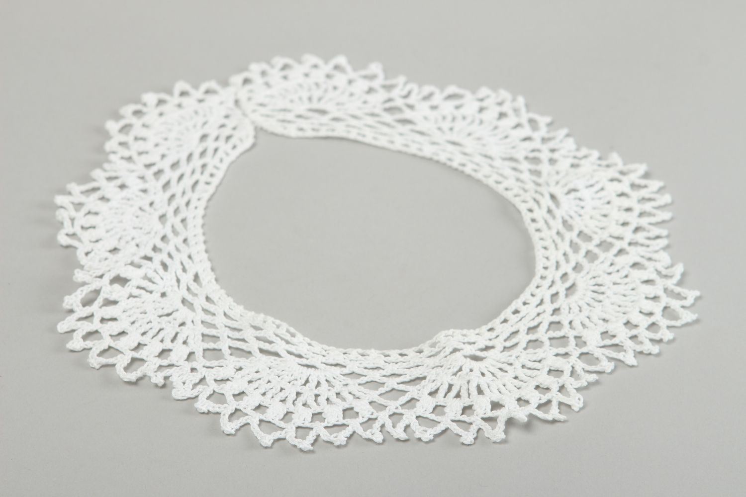 Col blanc Accessoire fait main tricoté en fils de coton au crochet Cadeau femme photo 4