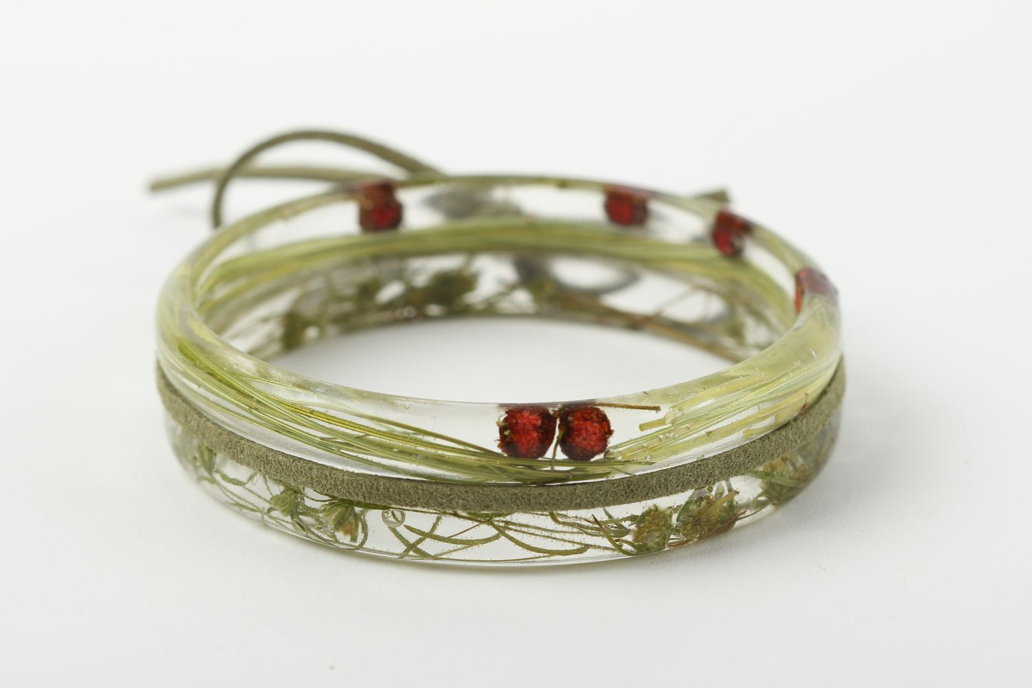 Bracelet design Bijou fait main vert résine époxy herbes baies daim Cadeau femme photo 1