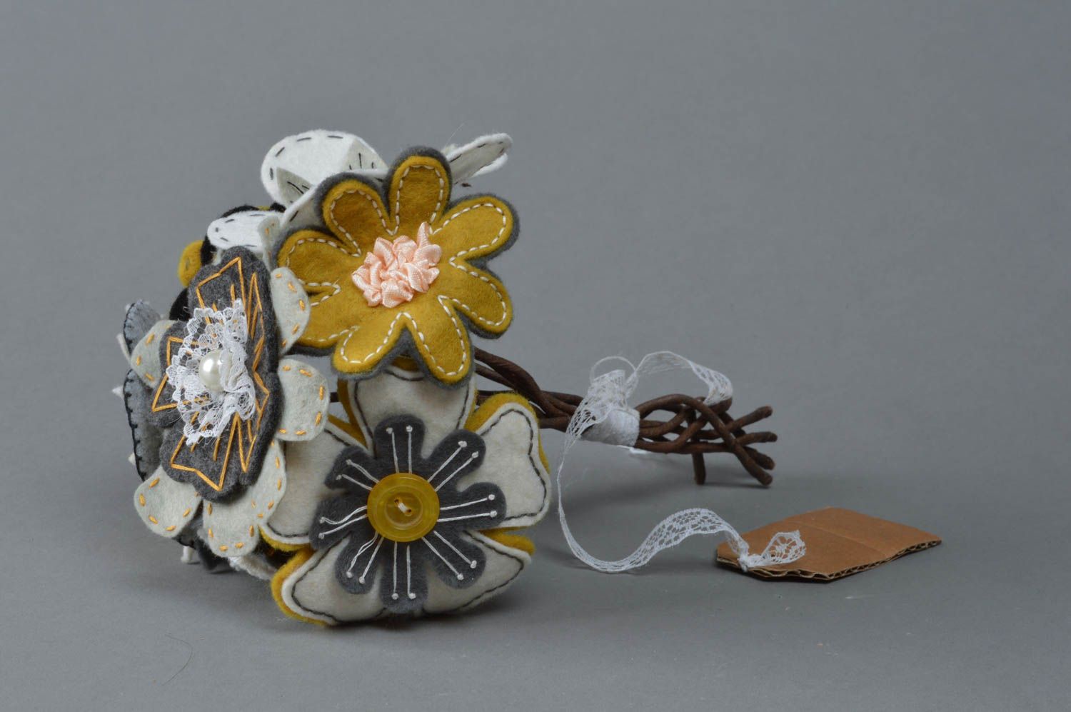 Красивый букет цветов из фетра осенних разборной ручной работы для декора дома фото 1